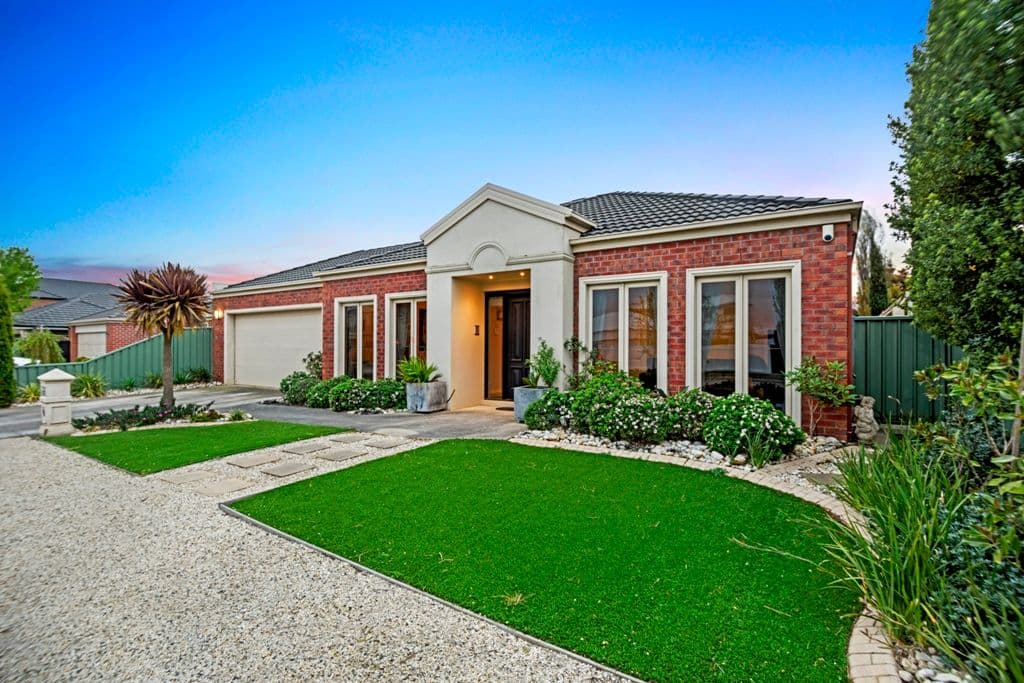 8 St Andrews Place, Lake Gardens VIC 3355, Lake Gardens - Image 1