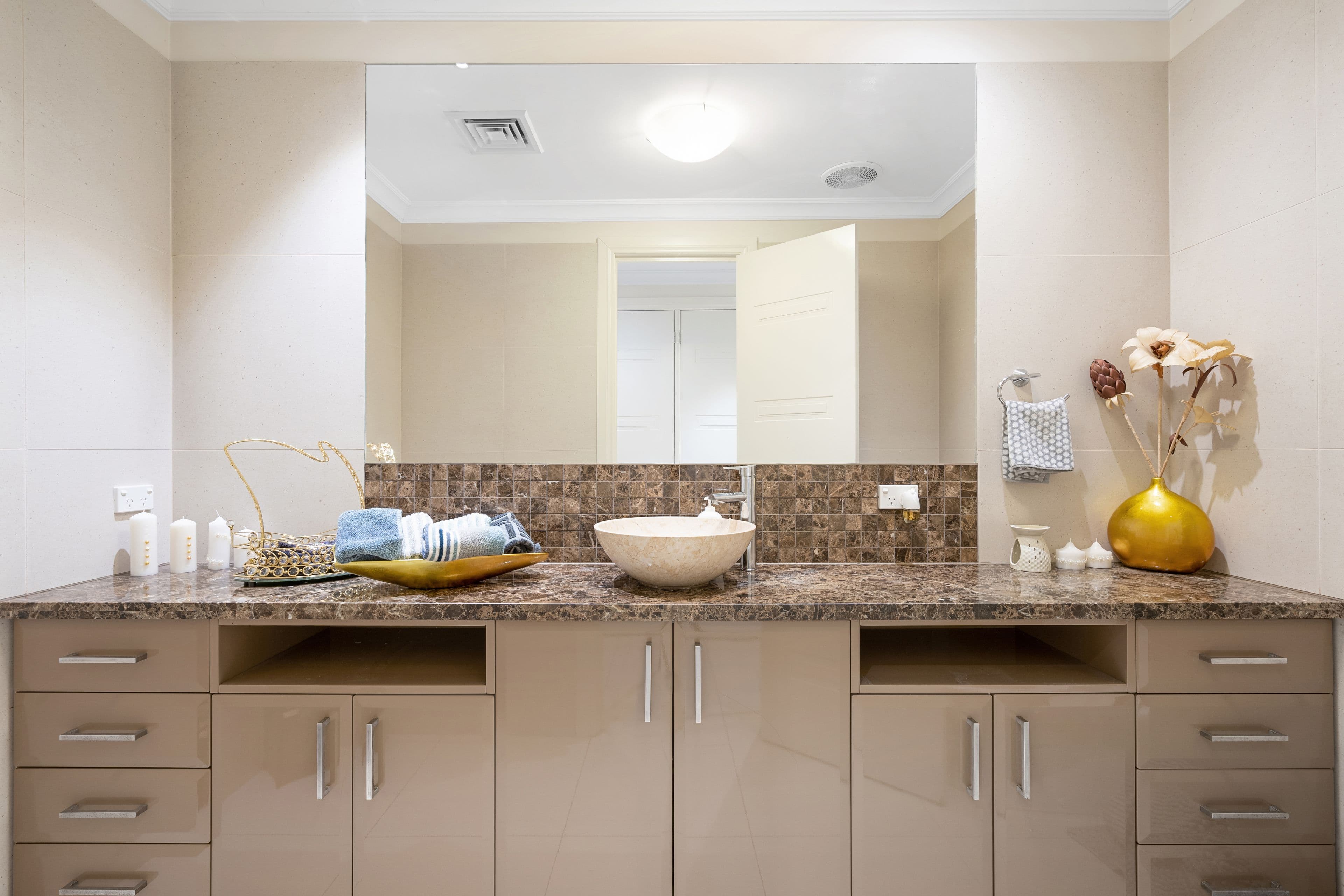 37 Hughes Circuit, Bundoora VIC 3083, Bundoora - Thumbnail 8