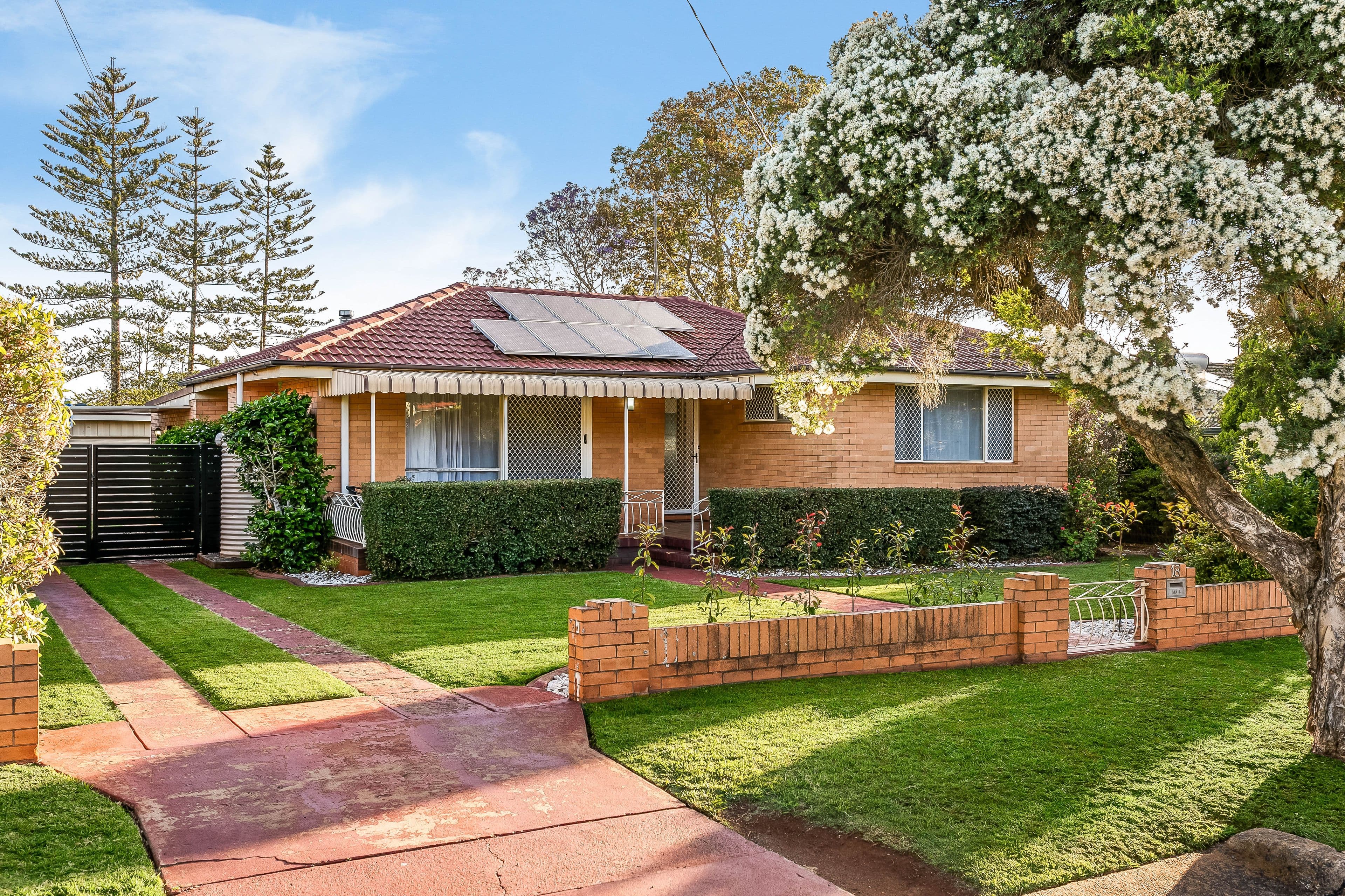 18 Lister Street, Harristown QLD 4350, Harristown - Image 1