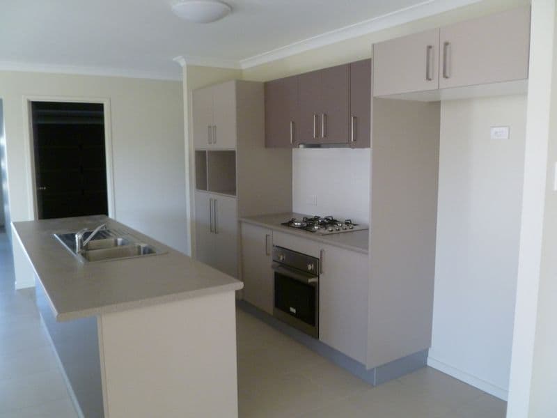 21 Bendee Street, Glen Eden QLD 4680, Glen Eden - Thumbnail 4