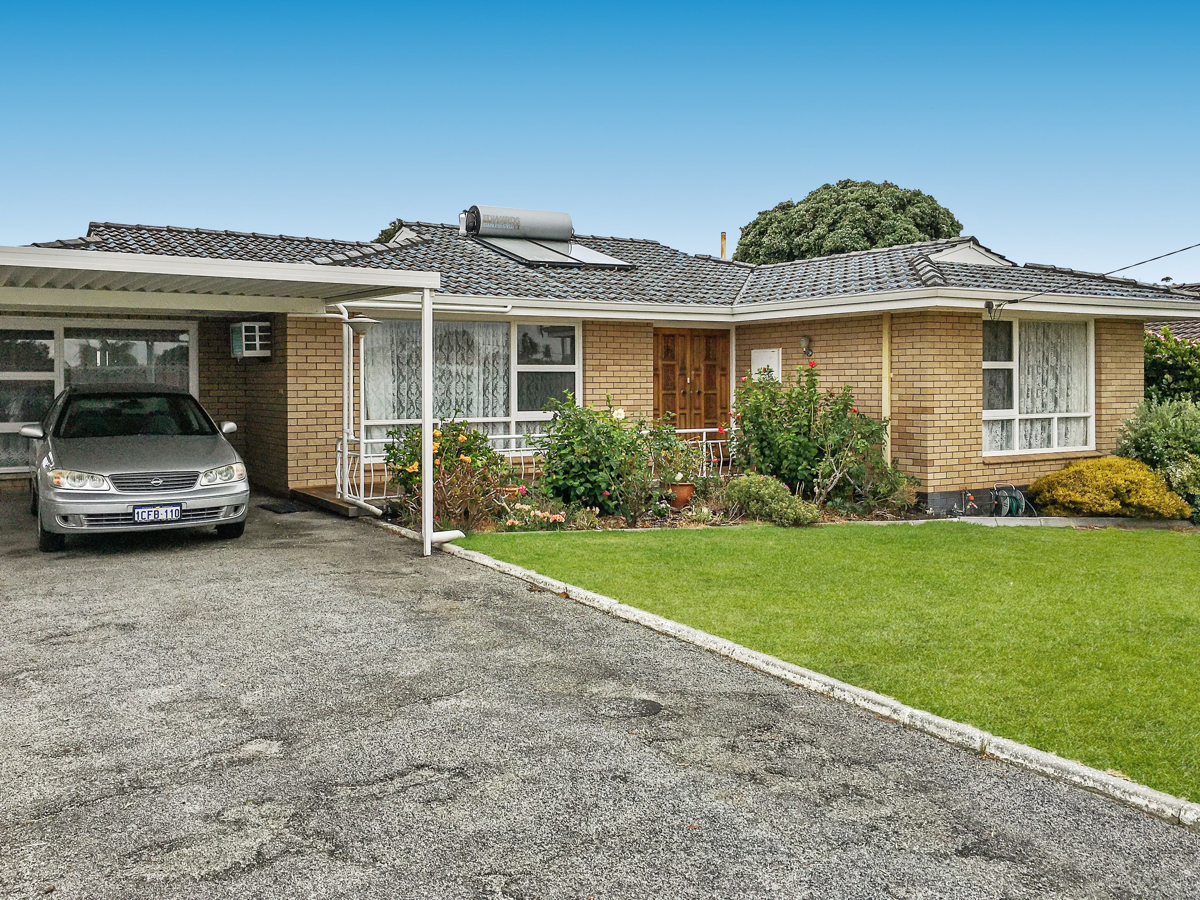 11 Taylor Street, Mira Mar WA 6330, Mira Mar - Thumbnail 2
