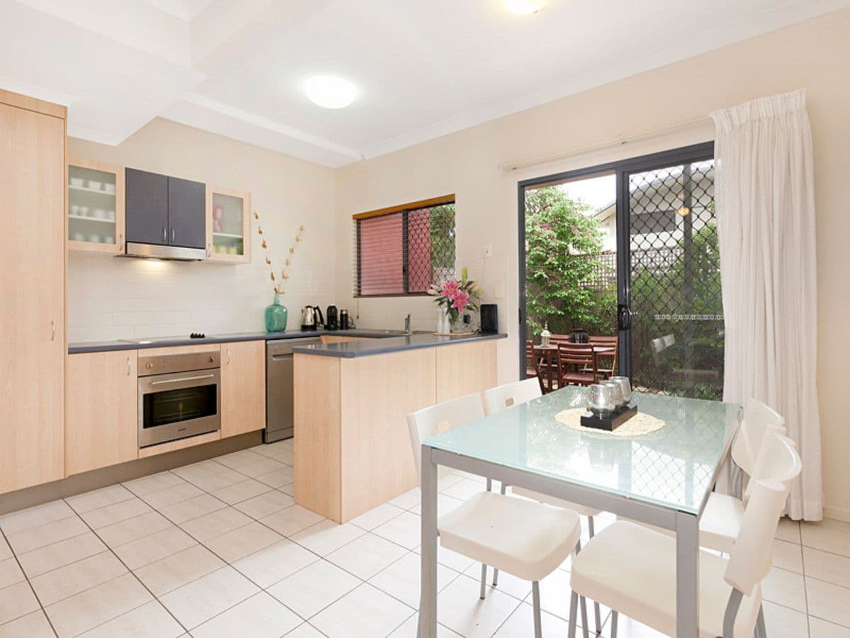 34 Warren Street, St Lucia QLD 4067, St Lucia - Image 1
