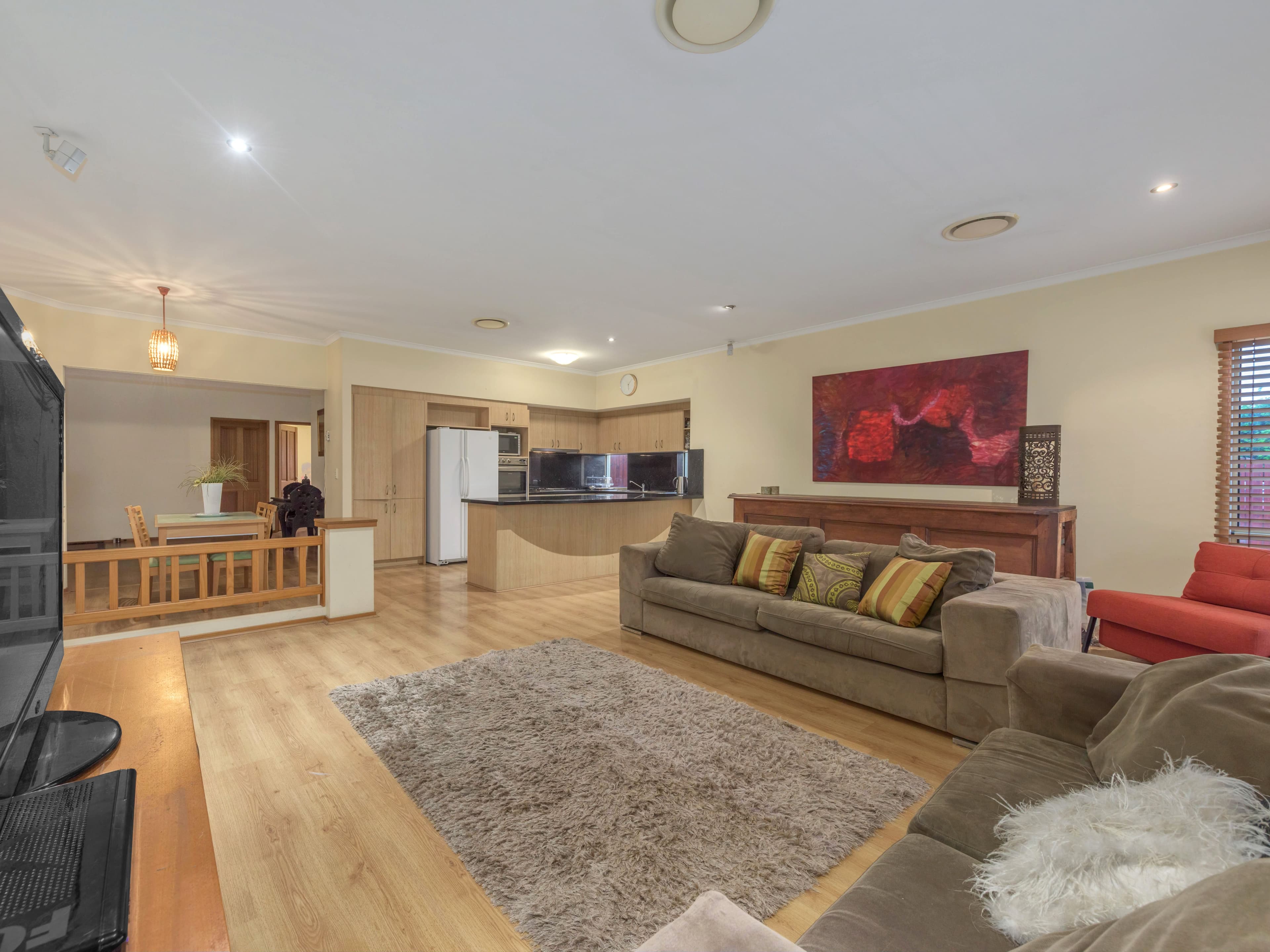 87 Golden Oak Crescent, Carindale QLD 4152, Carindale - Thumbnail 5