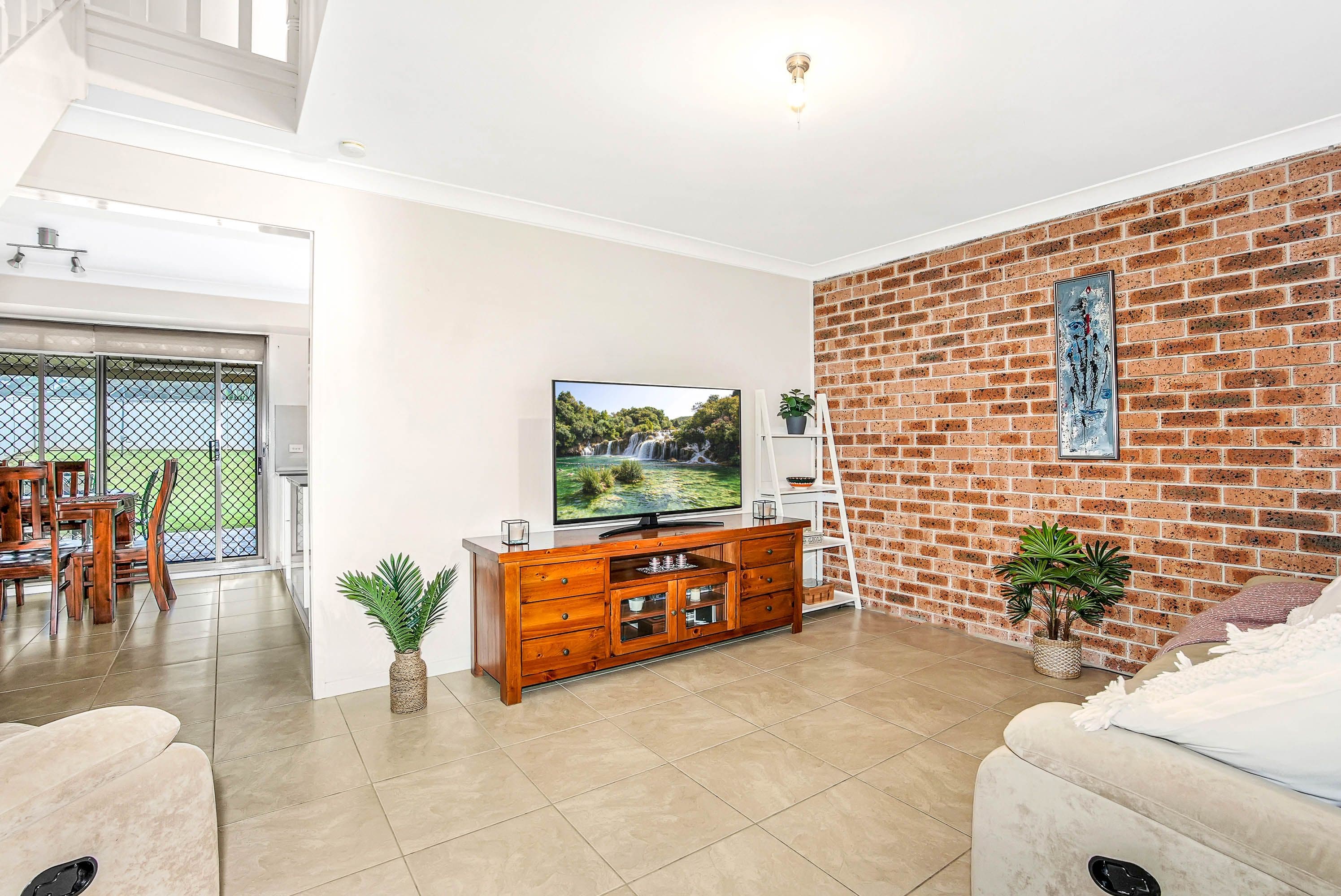 25 Griffin Place, Doonside NSW 2767, Doonside - Thumbnail 2