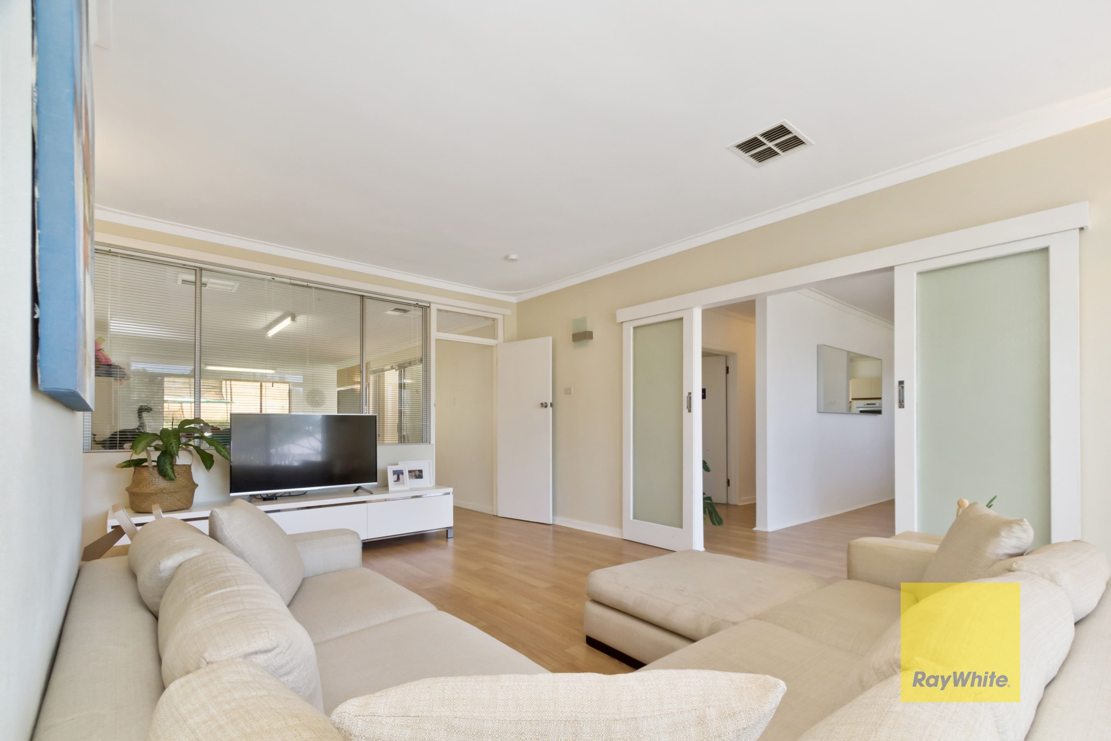 48 Robin Avenue, Sorrento WA 6020, Sorrento - Thumbnail 8