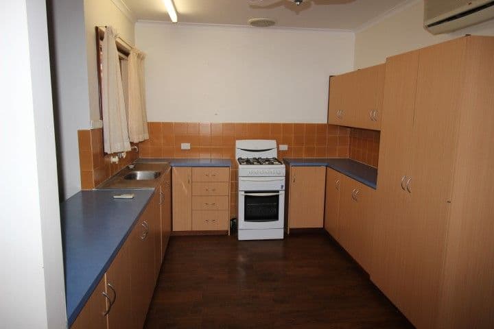 6 Yanderra Crescent, South Hedland WA 6722, South Hedland - Thumbnail 7