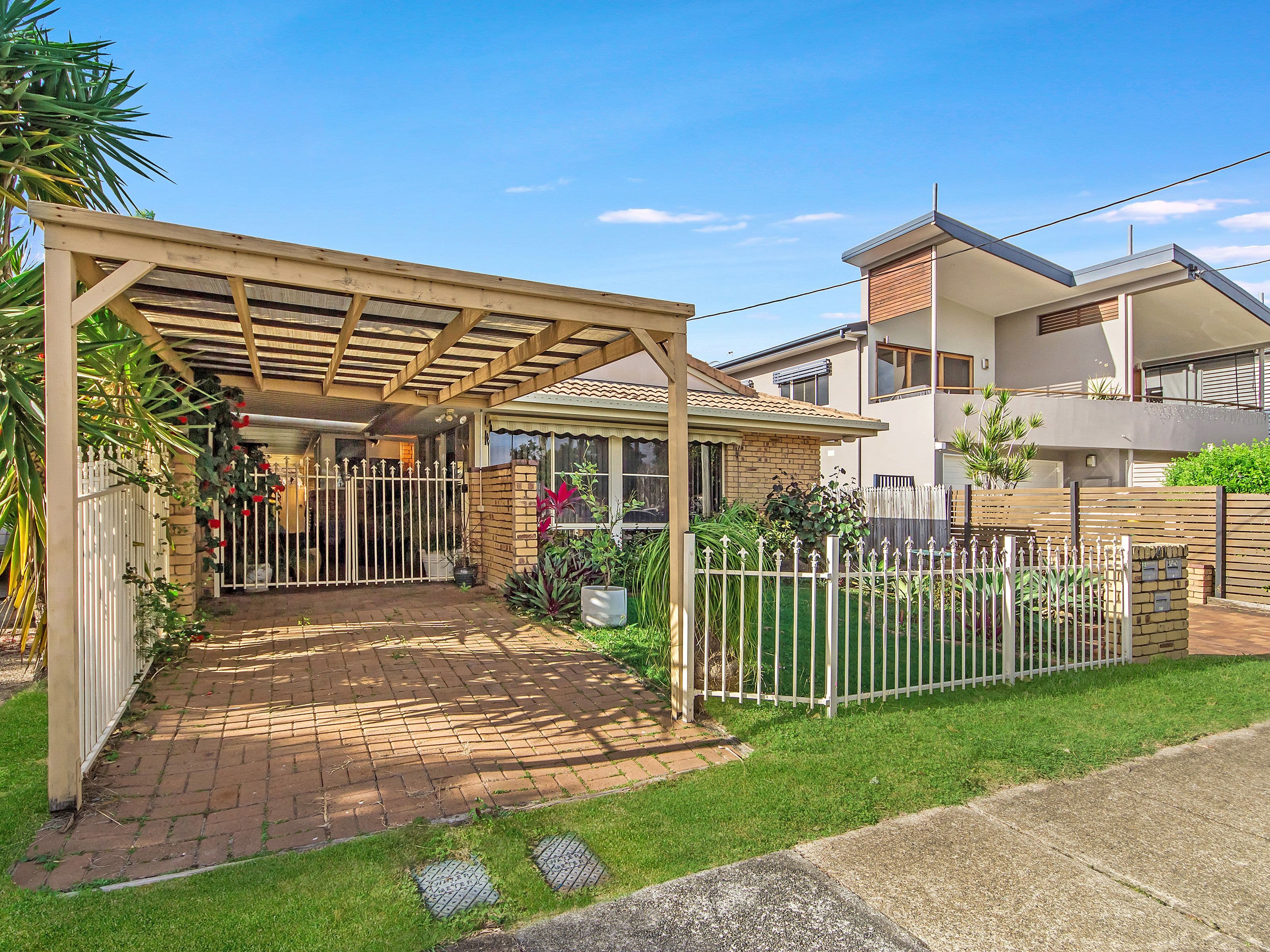 41 Laguna Avenue, Palm Beach QLD 4221, Palm Beach - Thumbnail 2