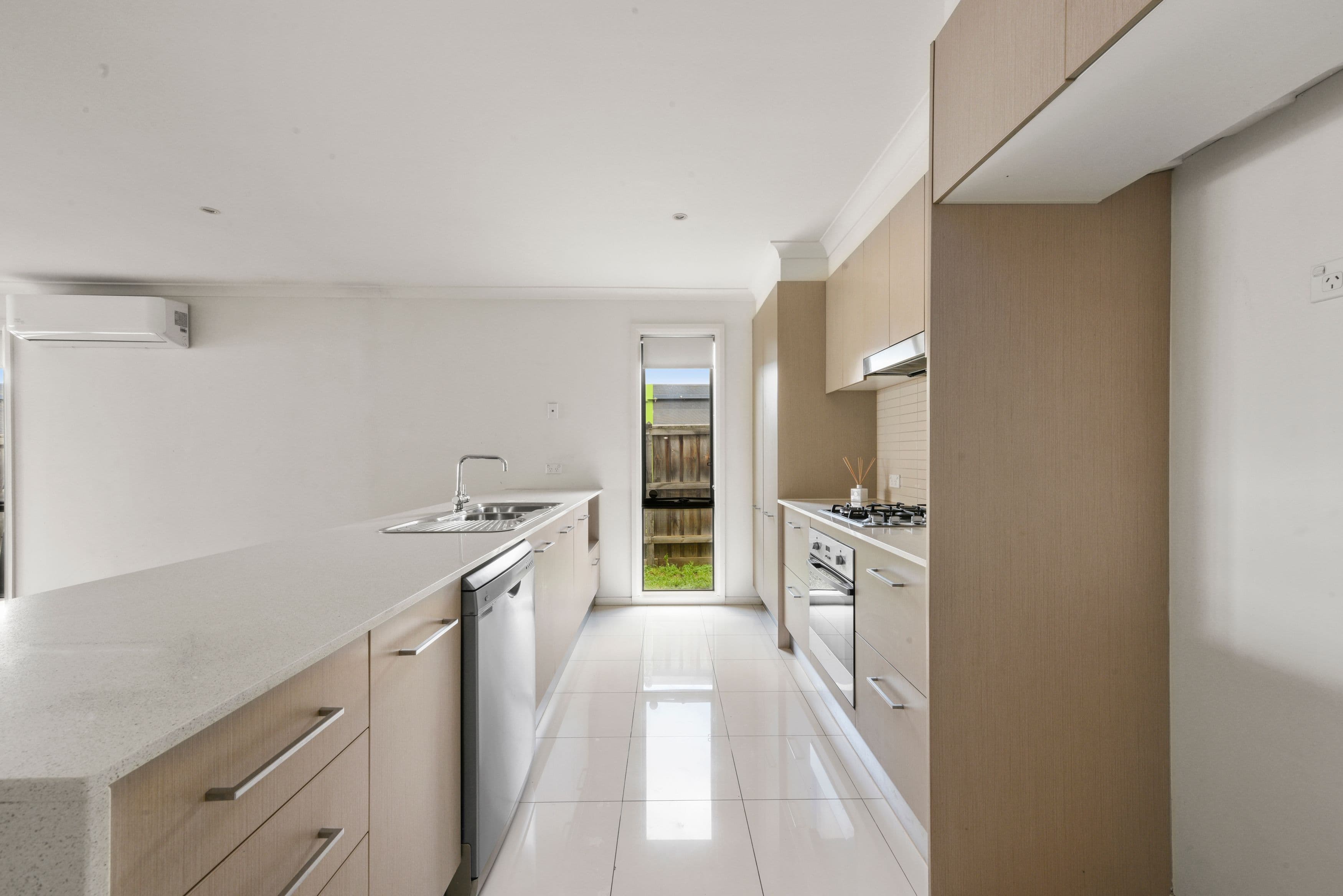 9 Cooma Place, Burnside Heights VIC 3023, Burnside Heights - Thumbnail 2