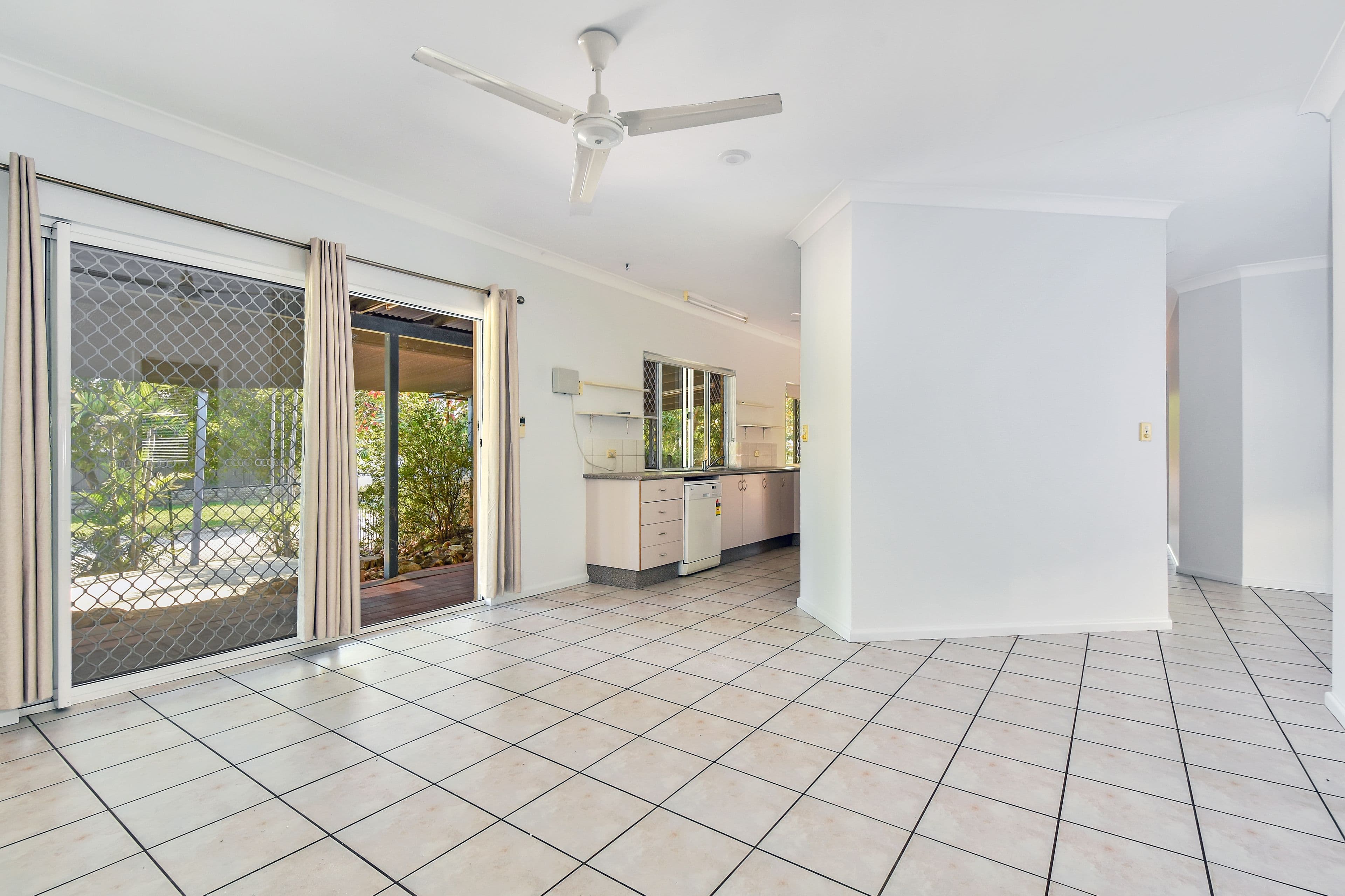 4 Phoenix Street, Durack NT 0830, Durack - Thumbnail 5