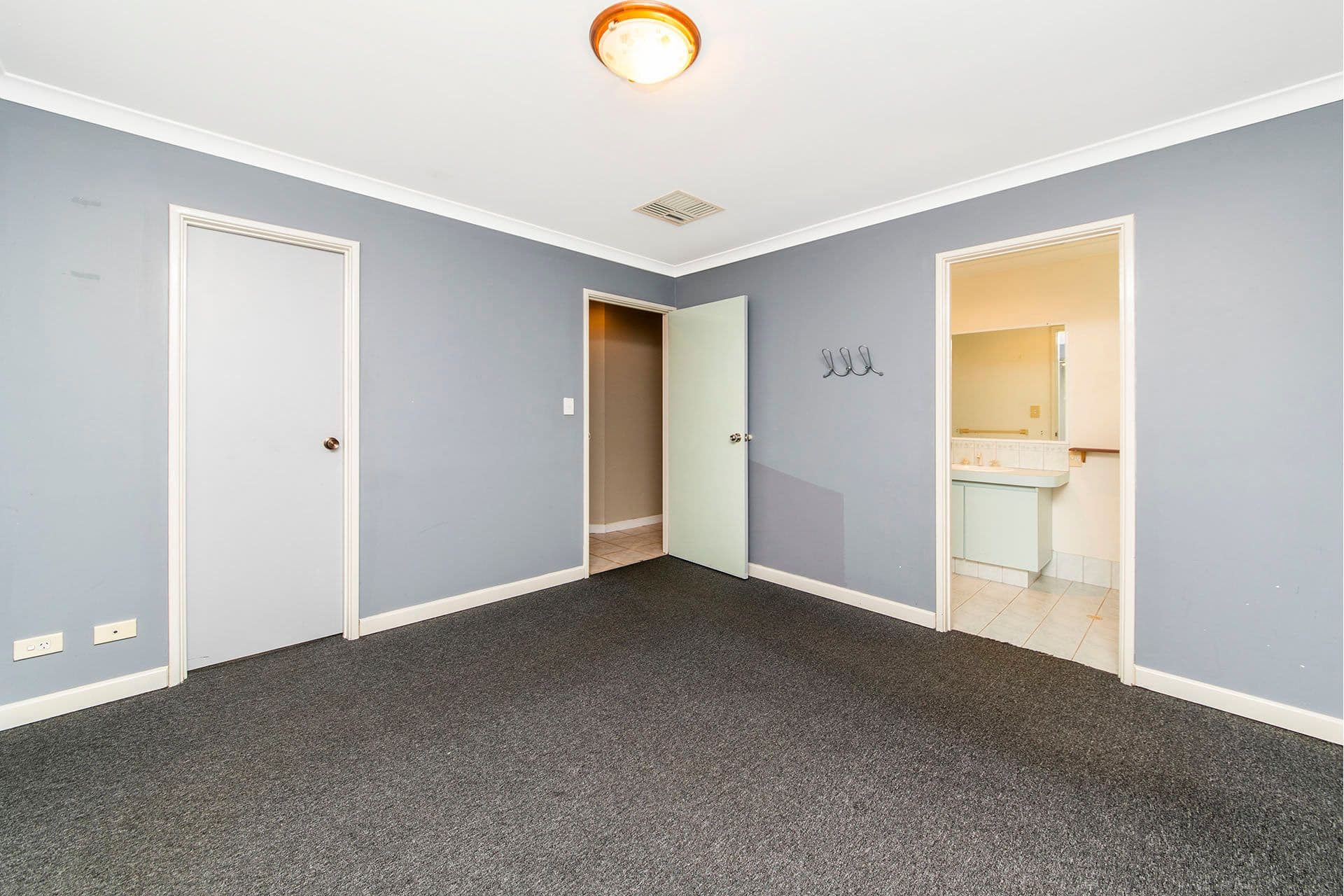 5 Shoalhaven Place, Waikiki WA 6169, Waikiki - Thumbnail 8