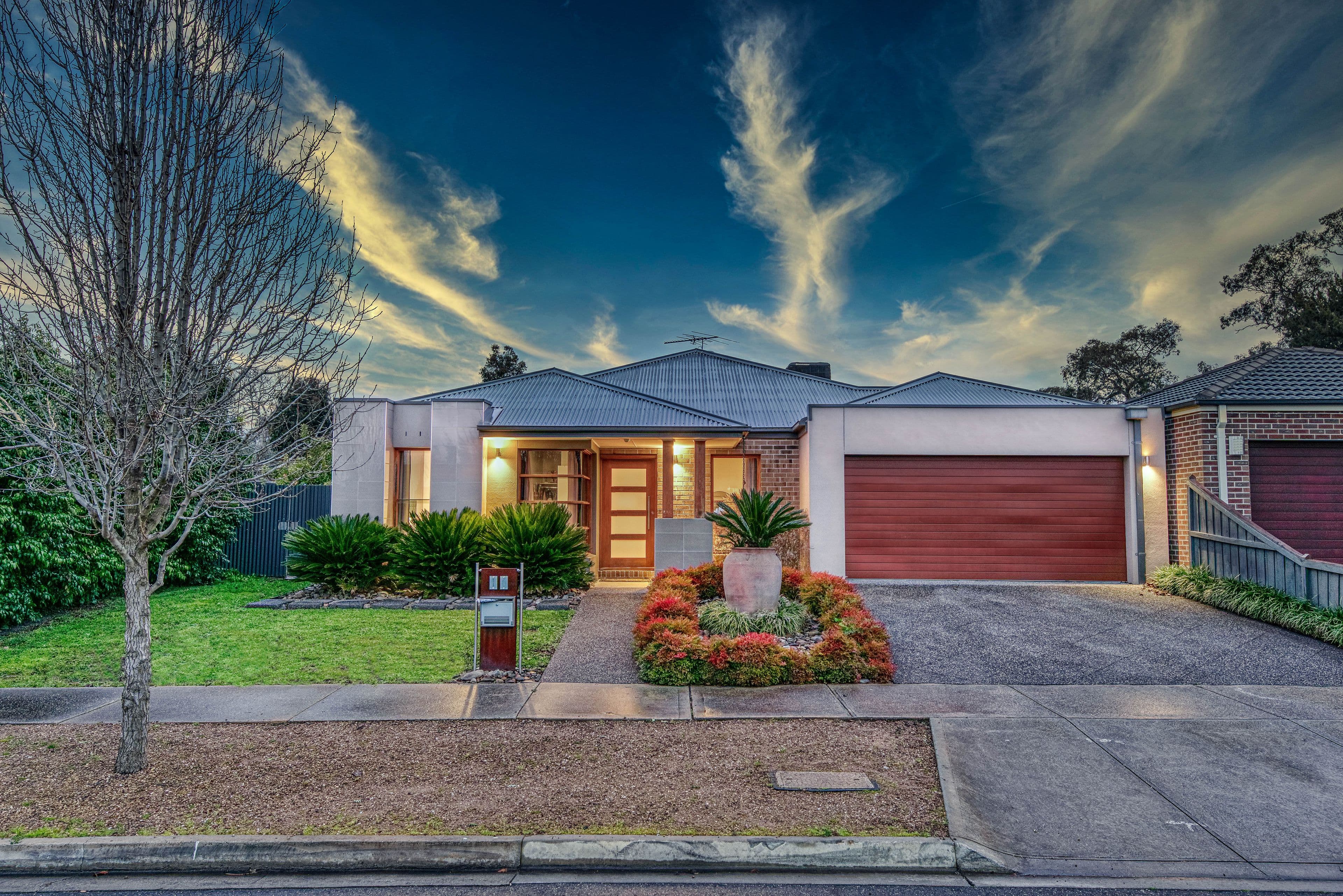 16 Hanmer Drive, South Morang VIC 3752, South Morang - Image 1