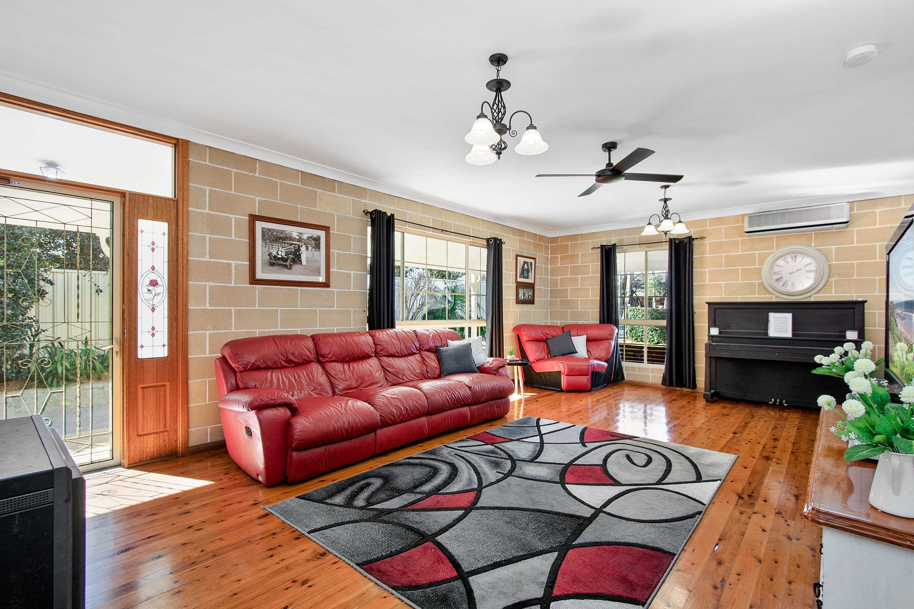 260 Lieutenant Bowen Drive, Bowen Mountain - Thumbnail 6