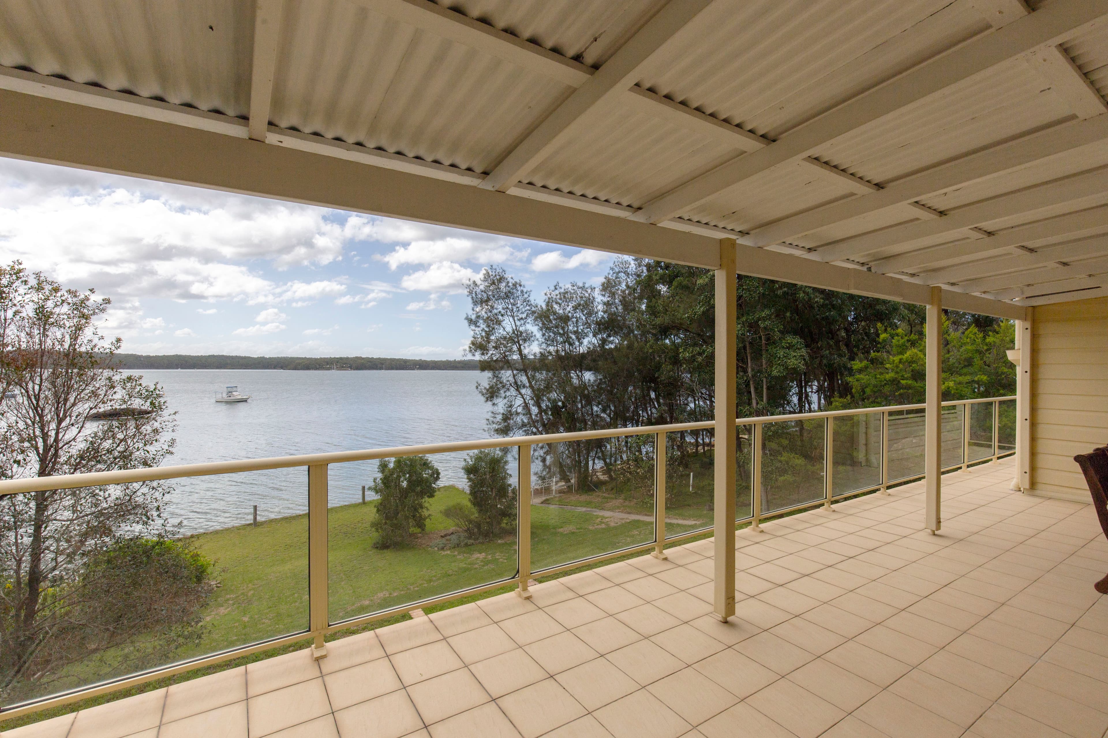 88 Cove Boulevard, North Arm Cove - Thumbnail 4