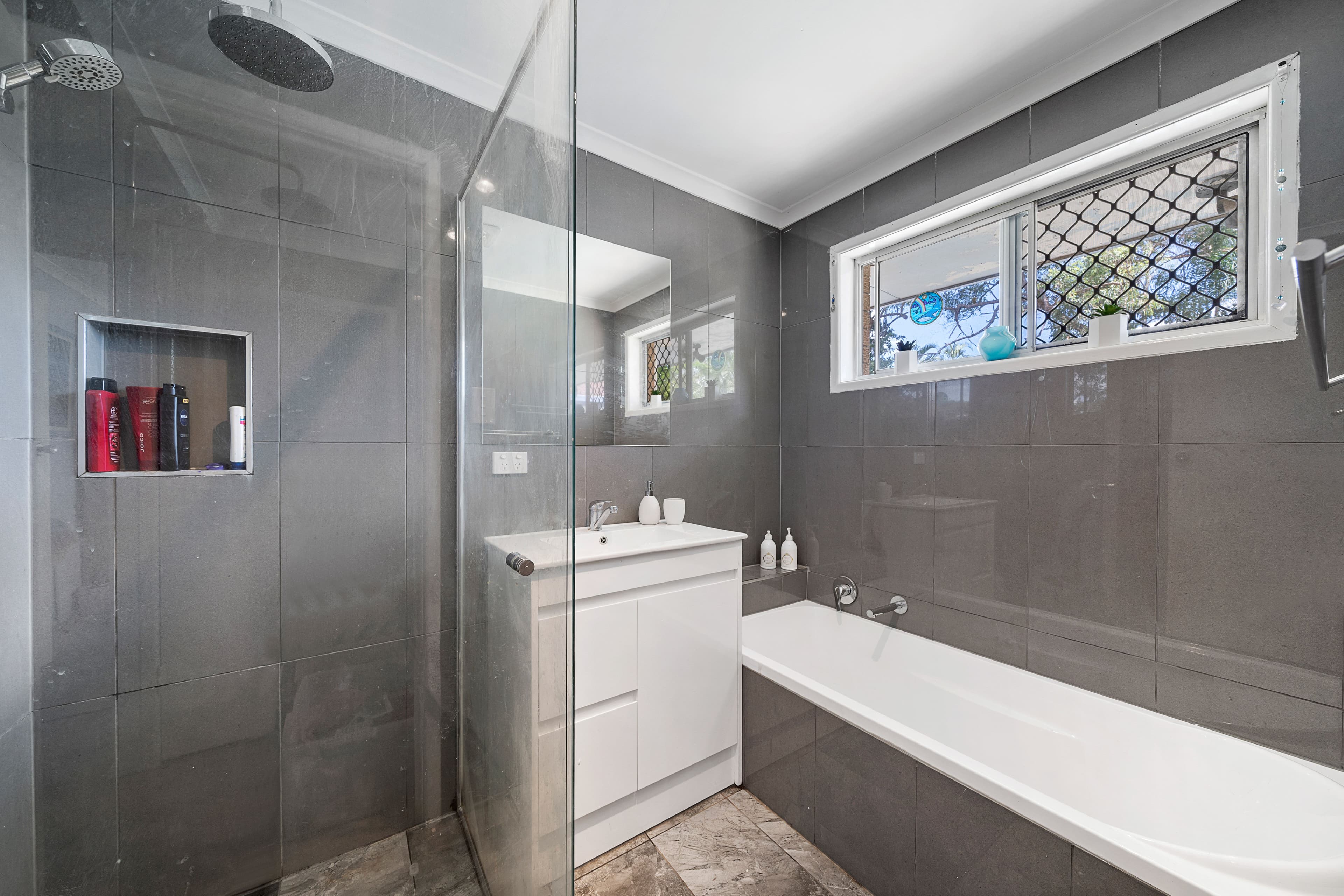 65 Rholanda Crescent, Springwood QLD 4127, Springwood - Thumbnail 4