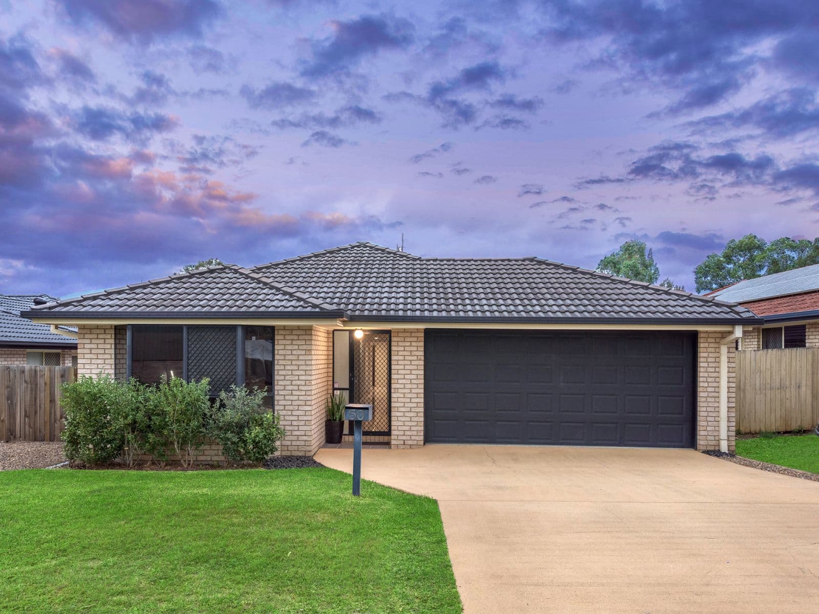 50 Gleneagles Crescent, Oxley QLD 4075, Oxley - Thumbnail 3