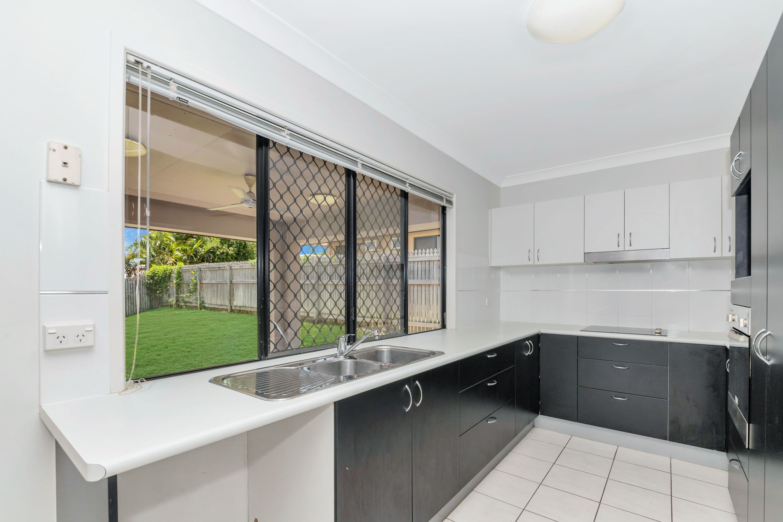 10 Coolidge Street, Mount Louisa QLD 4814, Mount Louisa - Thumbnail 4