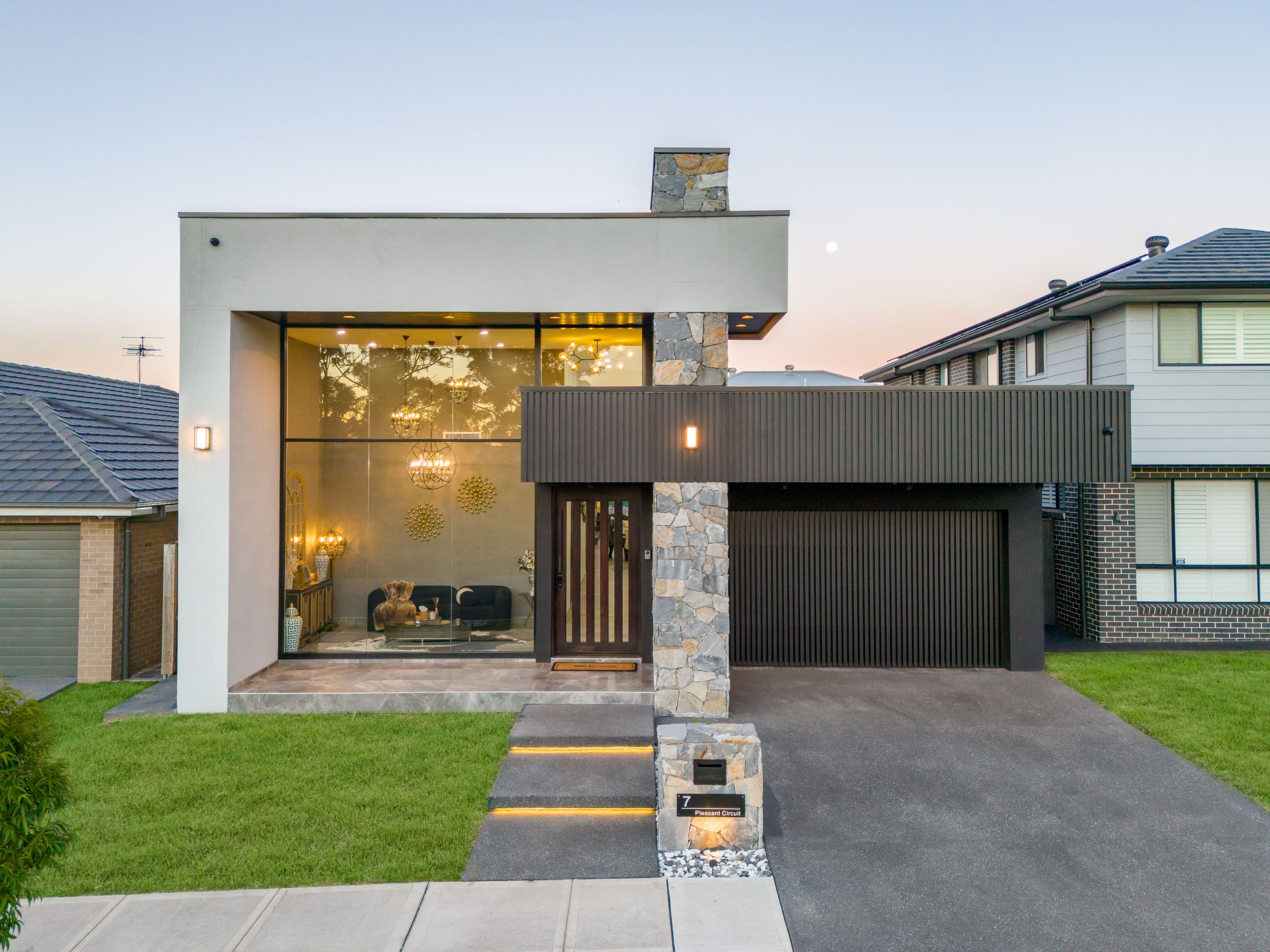 7 Pleasant Circuit, GLEDSWOOD HILLS NSW 2557, Gledswood Hills - Image 1