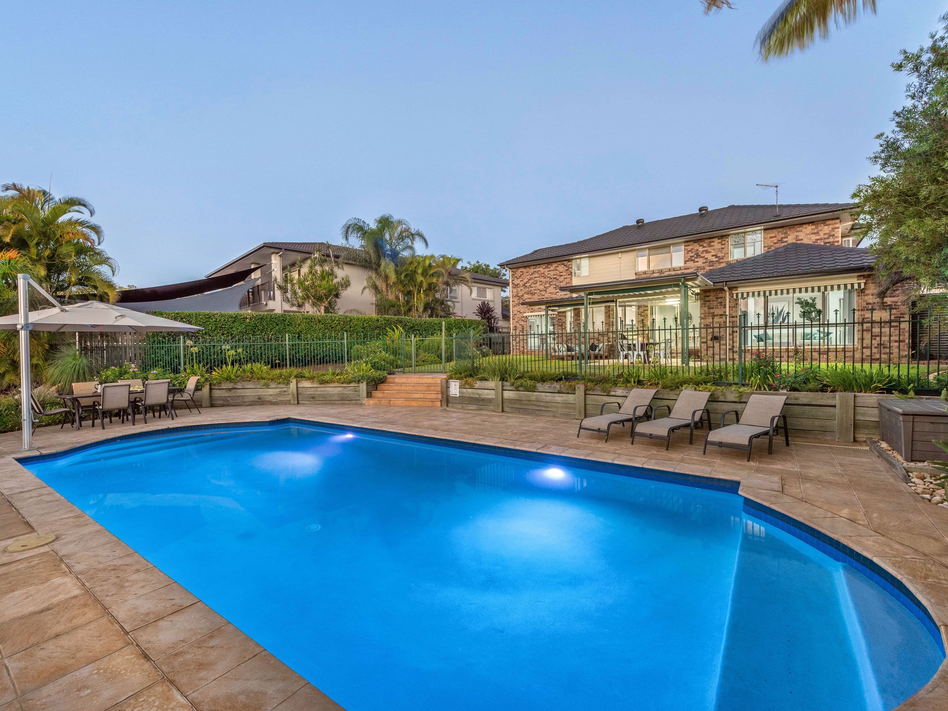 54 St Andrews Crescent, Carindale QLD 4152, Carindale - Thumbnail 2