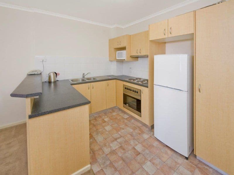 7B/176-186 Carrington Street, ADELAIDE SA 5000, Adelaide - Thumbnail 2