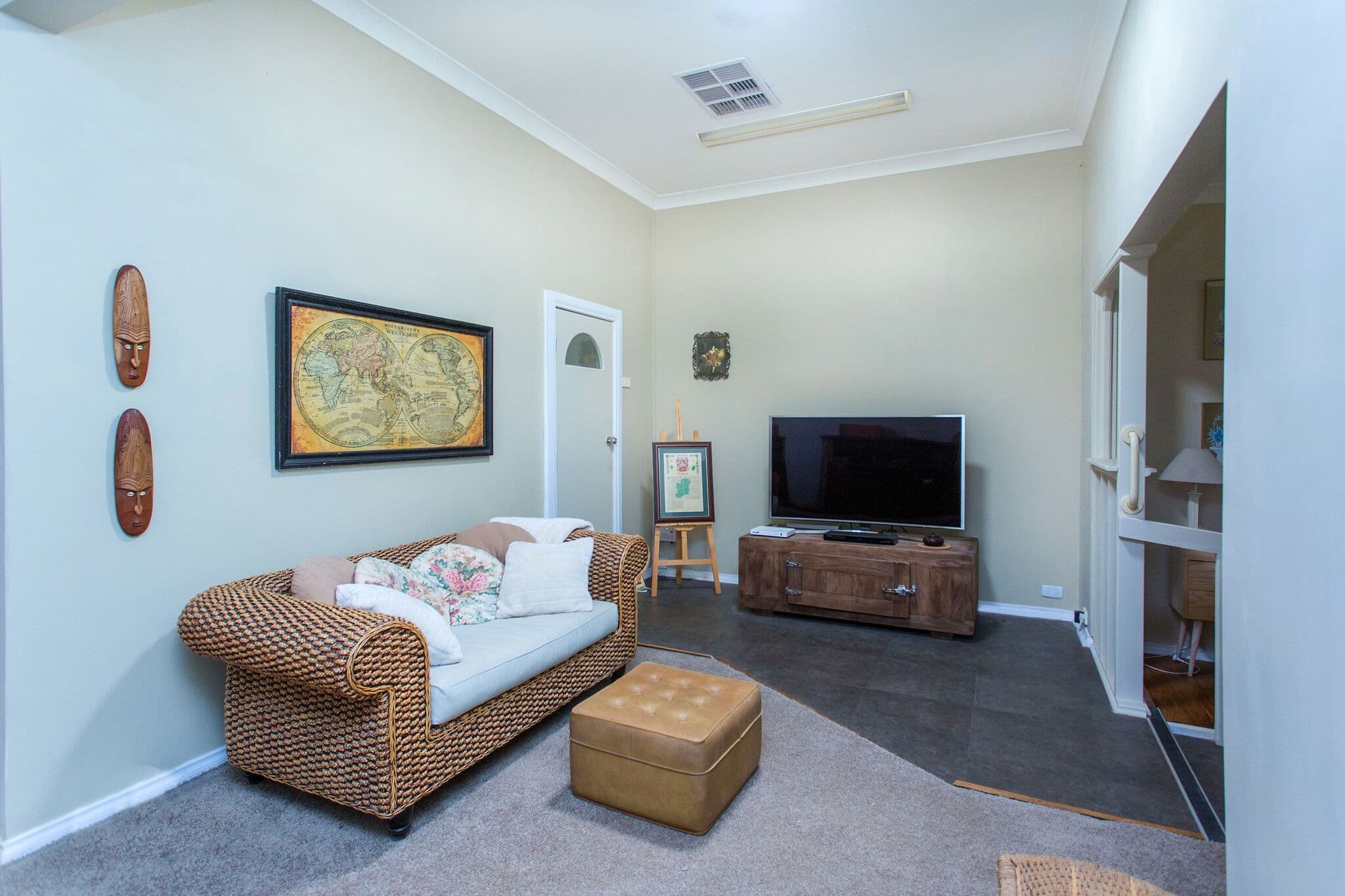 30 Parkes Street, Woodstock - Thumbnail 3