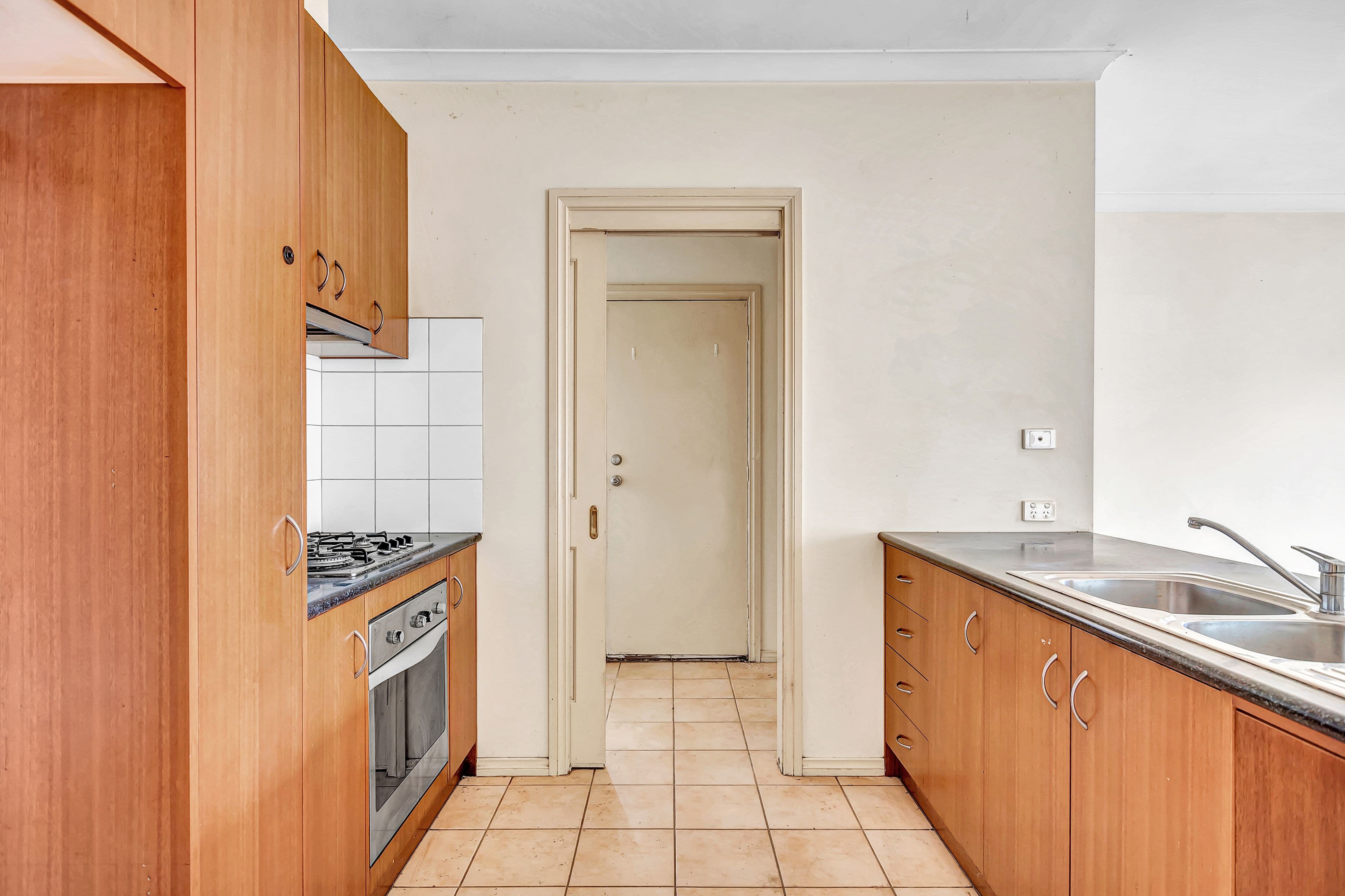 14 Hinchinbrook Close, Caroline Springs VIC 3023, Caroline Springs - Thumbnail 5