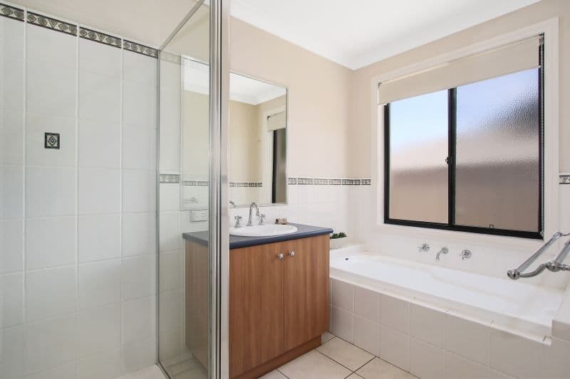 16 Almurta Court, Springdale Heights - Thumbnail 8