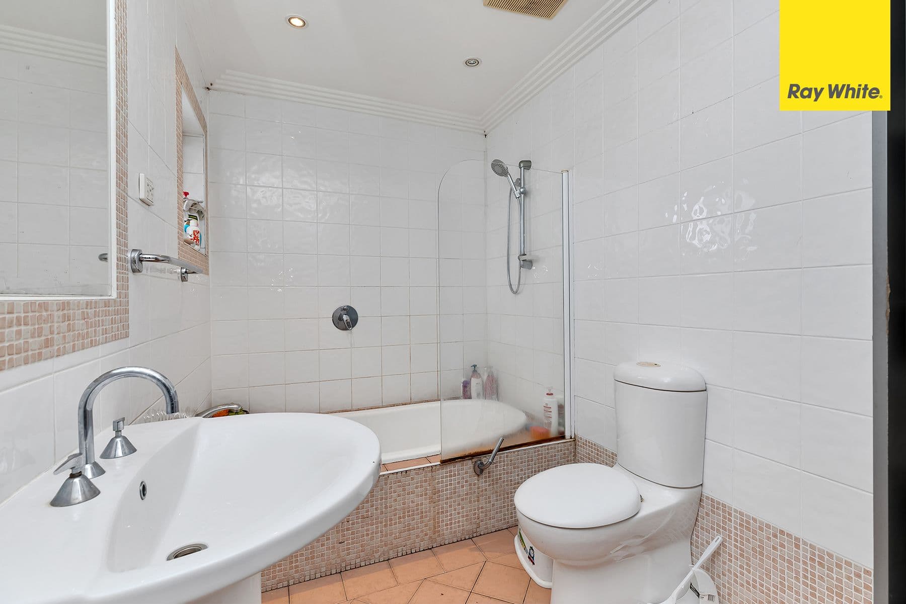 1 Maple Court, Greenacre - Thumbnail 4