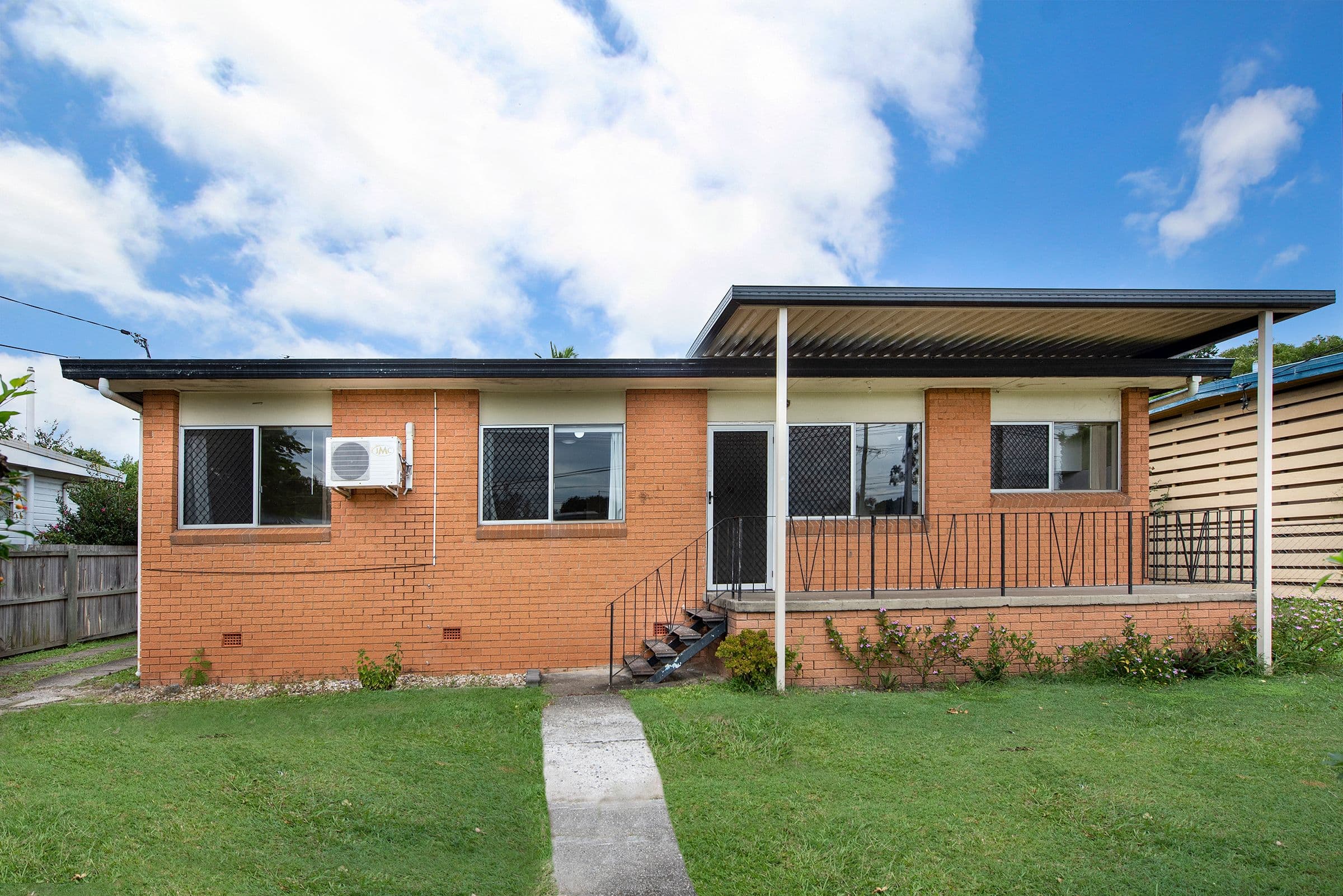 60 Ellen Street, Kingston QLD 4114, Kingston - Thumbnail 2