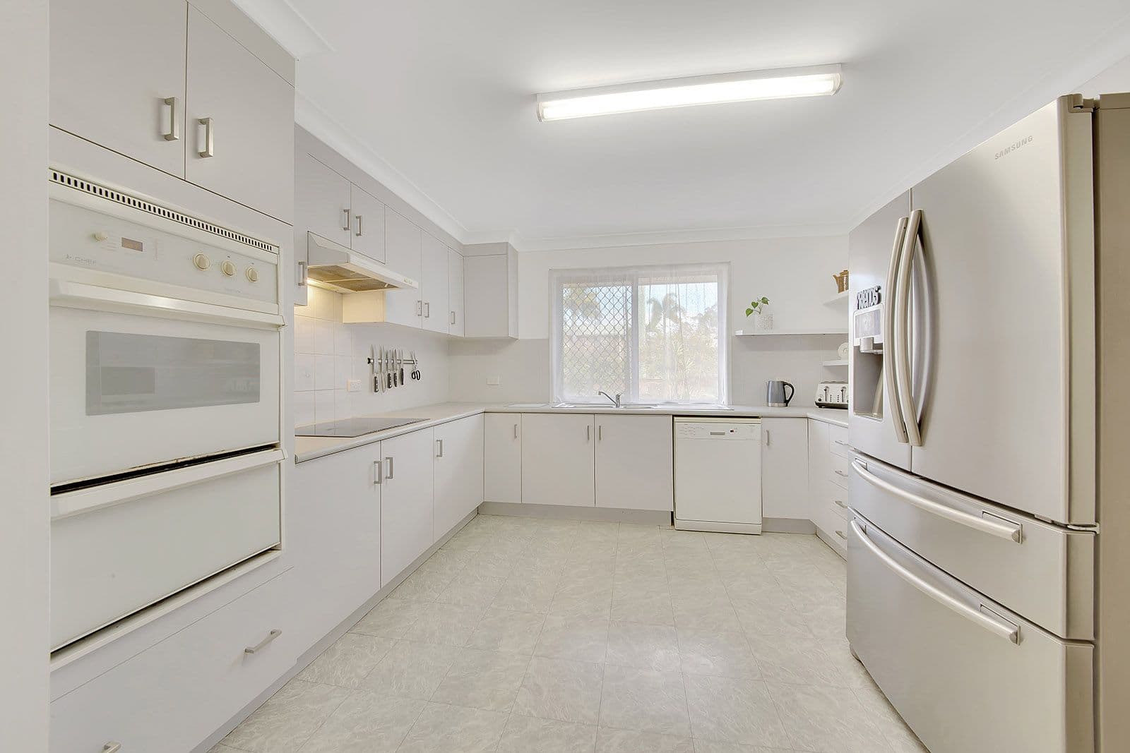 2 Hayman Court, Clinton QLD 4680, Clinton - Thumbnail 3