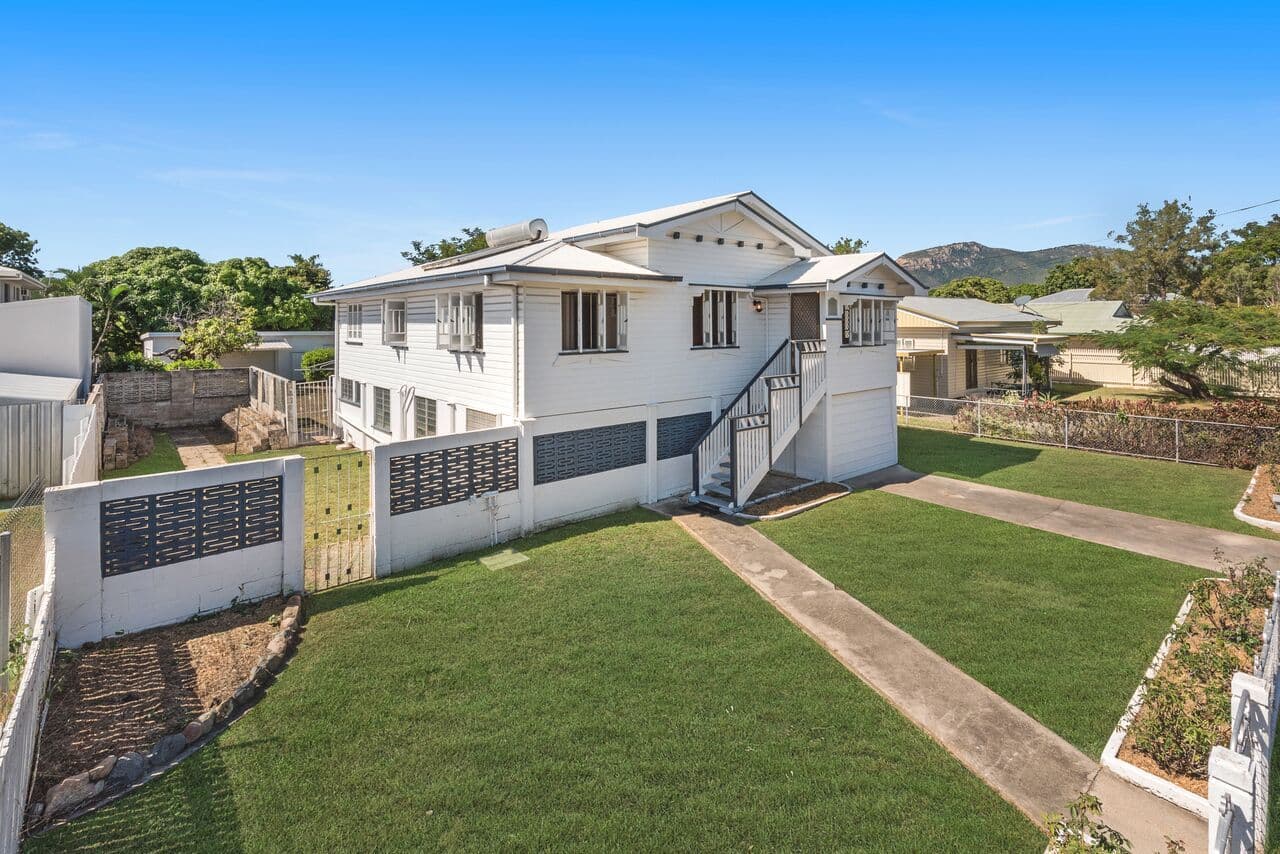 2/7 Dolphin Avenue, Mermaid Beach QLD 4218, Mermaid Beach - Thumbnail 3