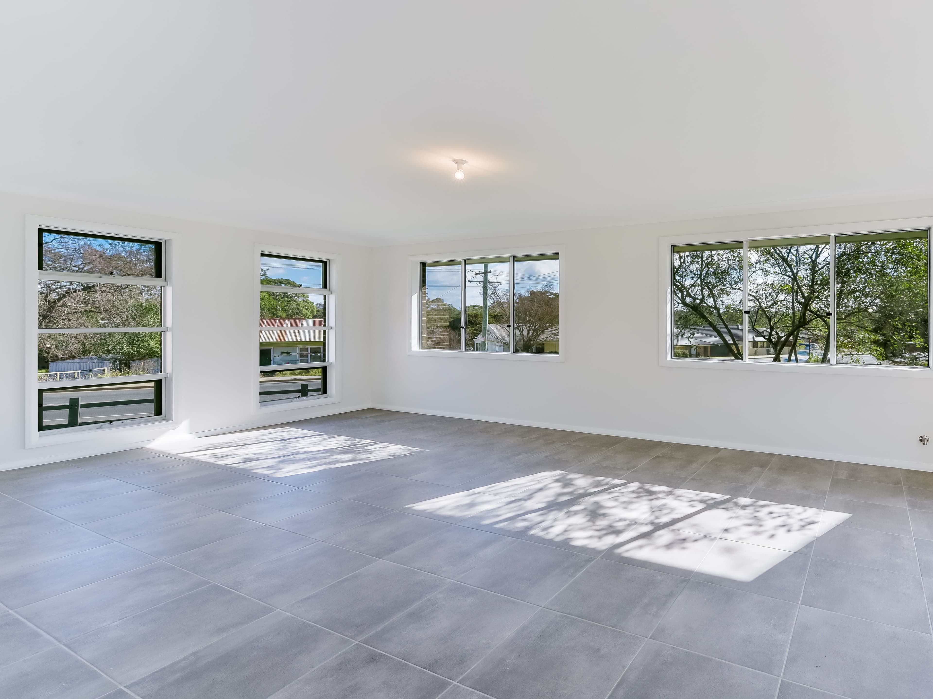 54 Struan Street, Tahmoor - Thumbnail 2