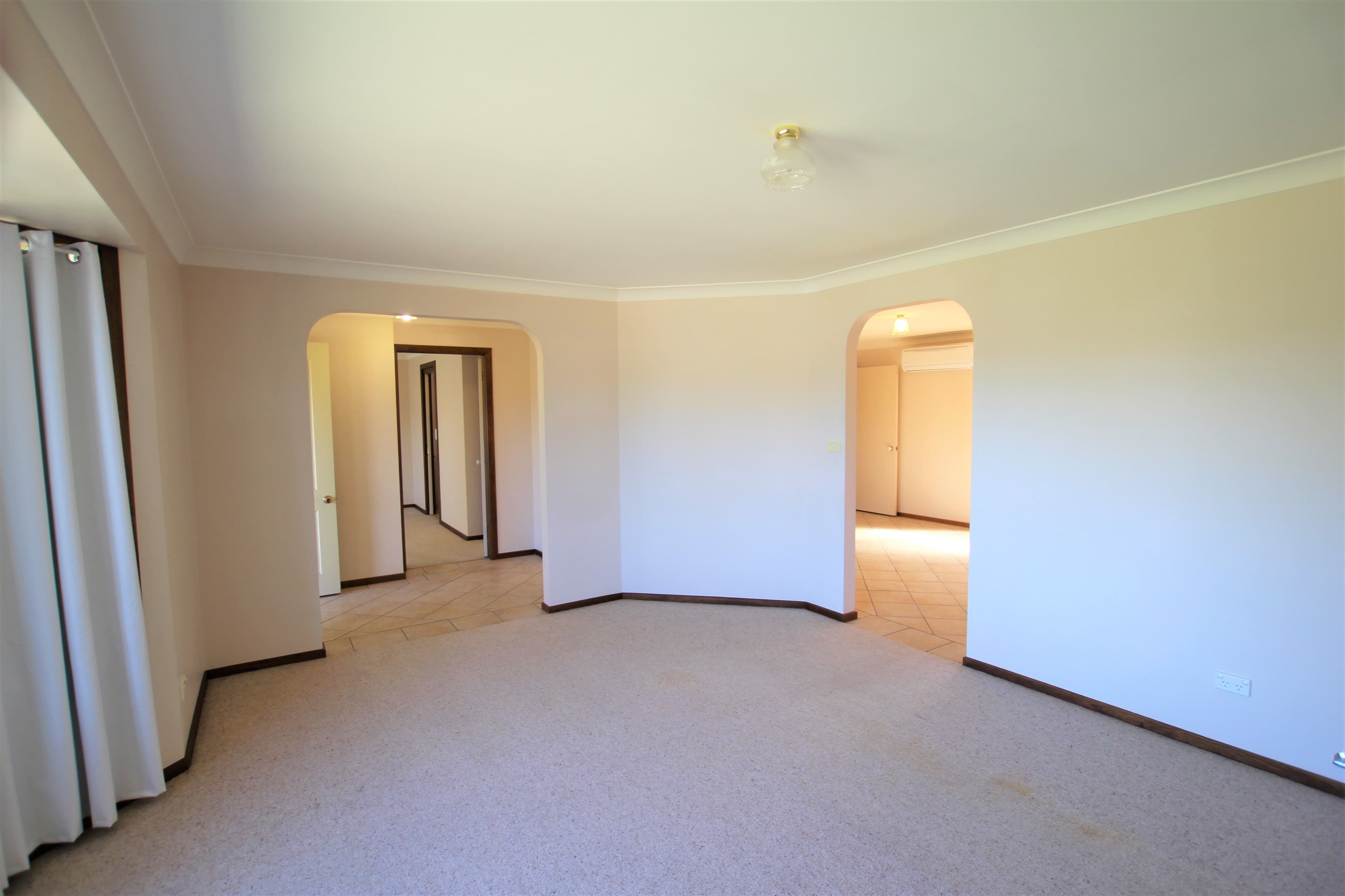24 Jim Anderson Avenue, Young NSW 2594, Young - Thumbnail 3