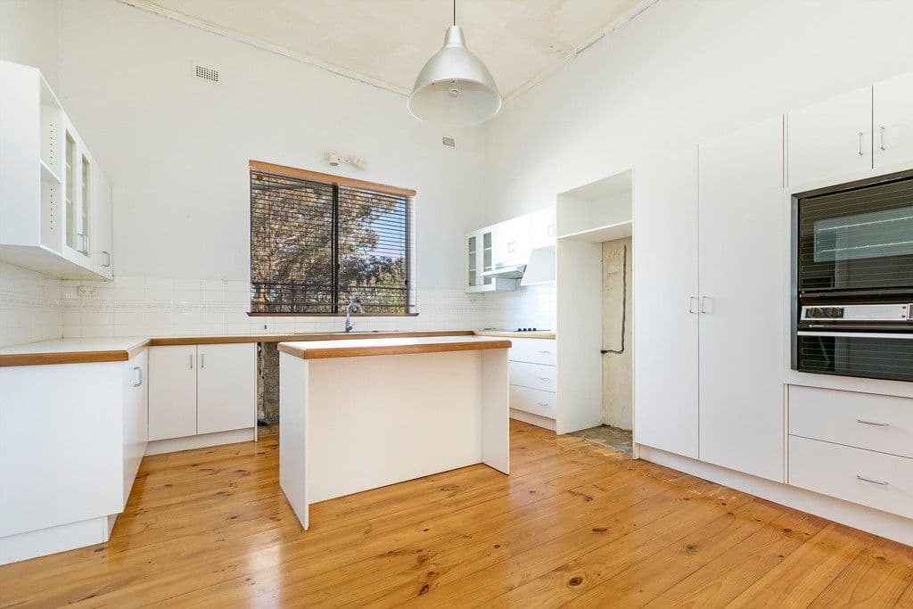 'Pine Row' 1422 Wards Hill Road via, Port Broughton SA 5522, Port Broughton - Thumbnail 7