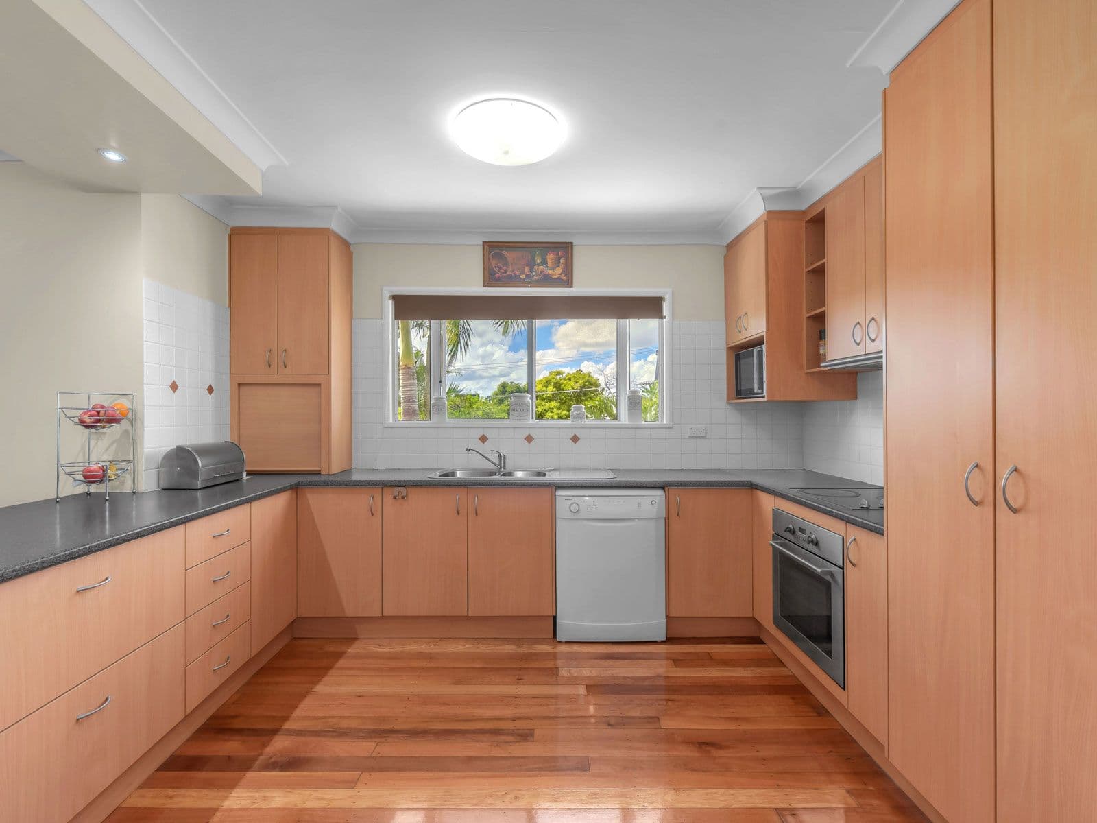 4 Grove Avenue, Arana Hills QLD 4054, Arana Hills - Thumbnail 5