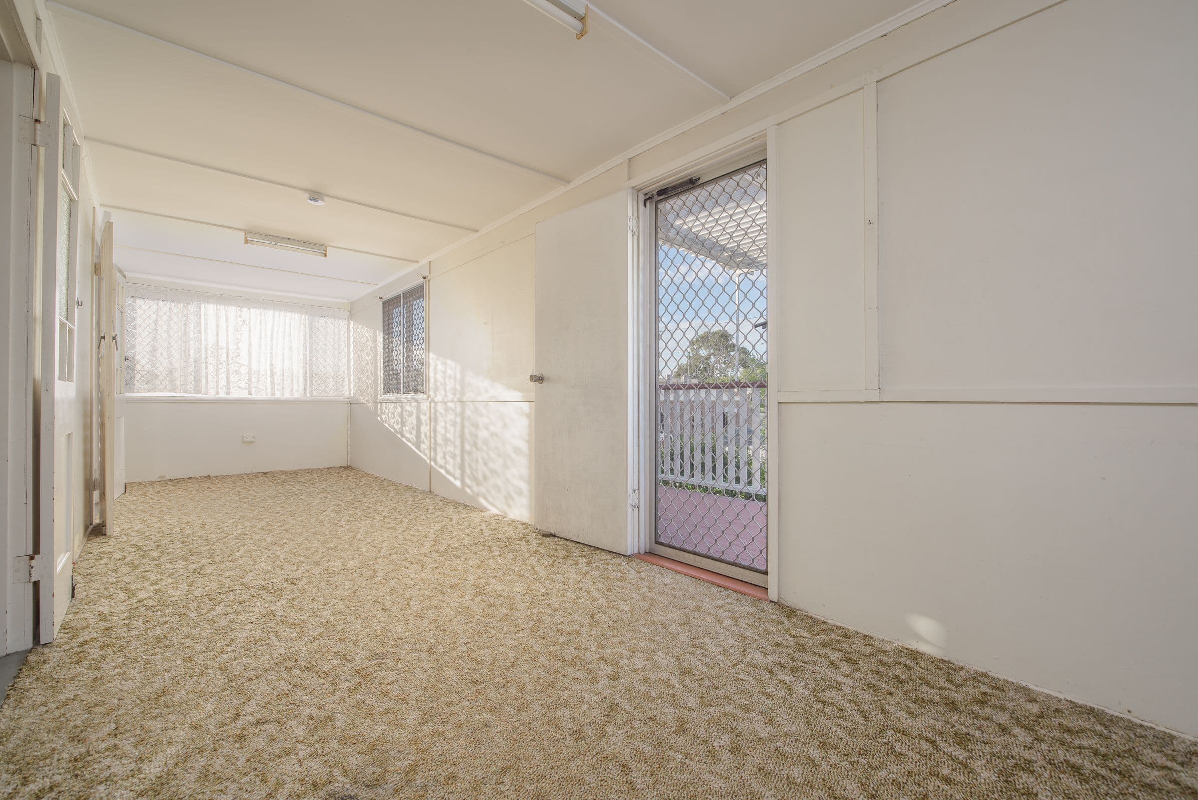 8 Ferris Street, Gladstone Central QLD 4680, Gladstone Central - Thumbnail 5
