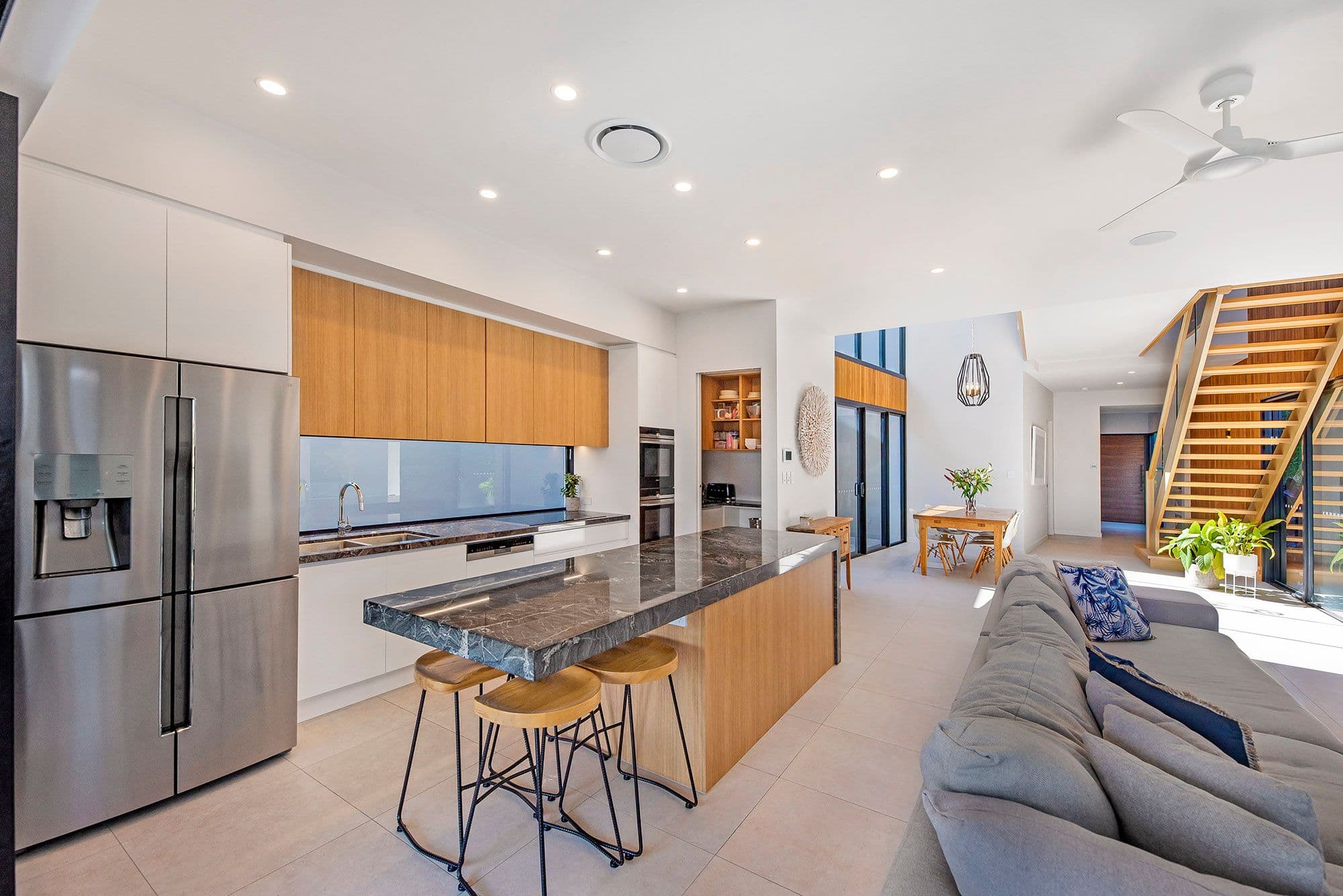 60 Avanti Street, Mermaid Waters QLD 4218, Mermaid Waters - Thumbnail 5