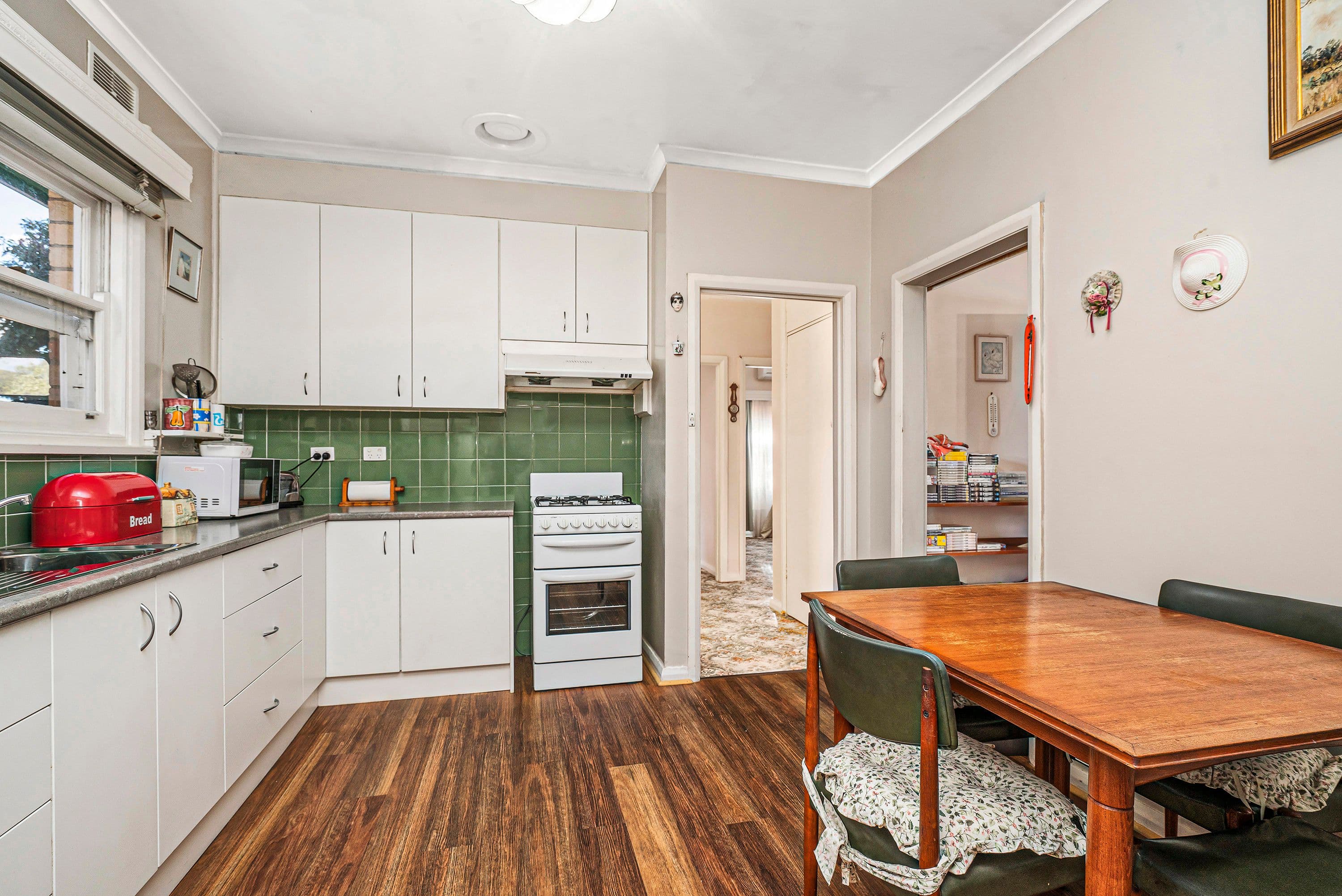 2 Olwen Street, Nunawading VIC 3131, Nunawading - Thumbnail 4
