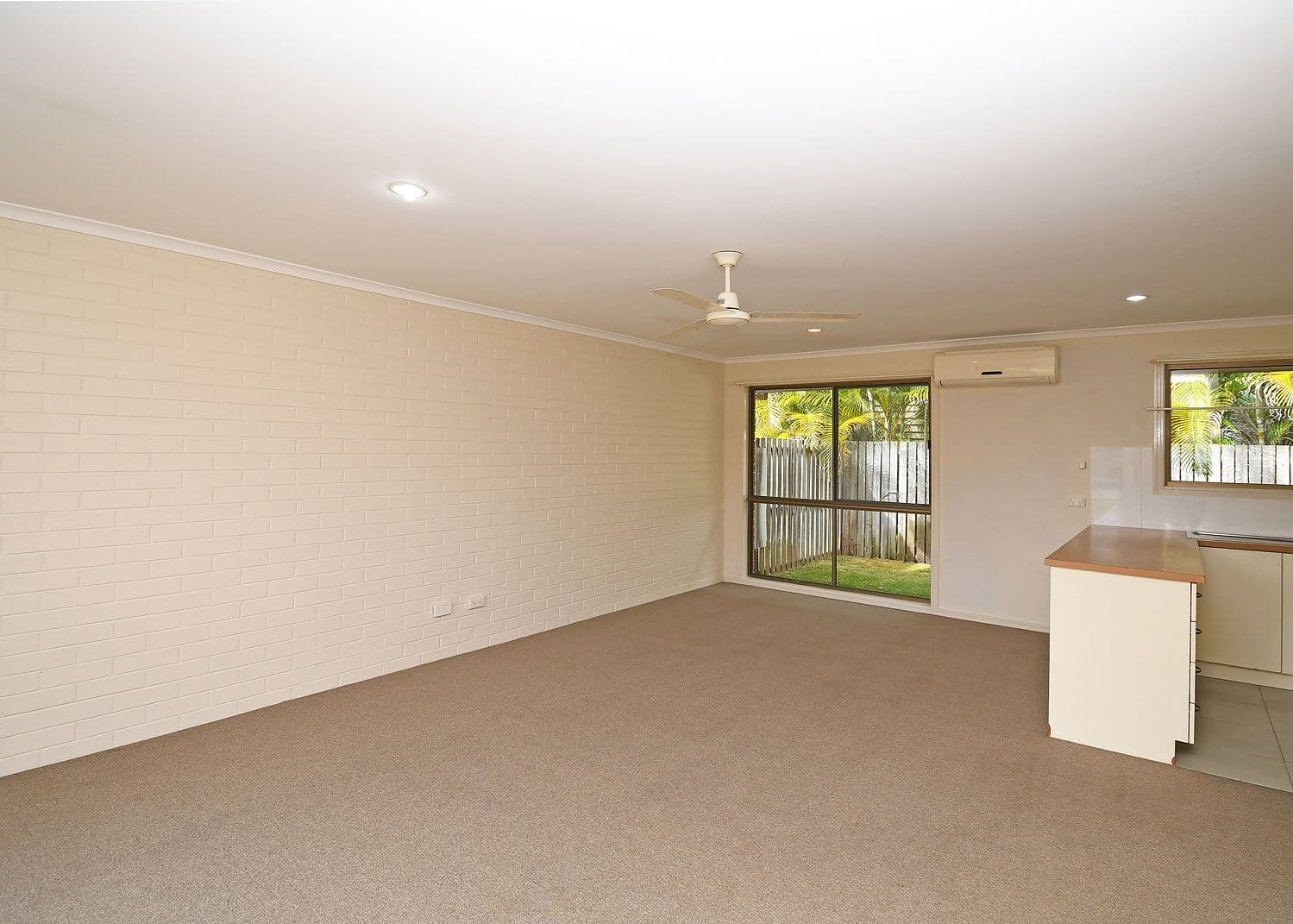 42-44 Pulgul Street, Urangan QLD 4655, Urangan - Thumbnail 6