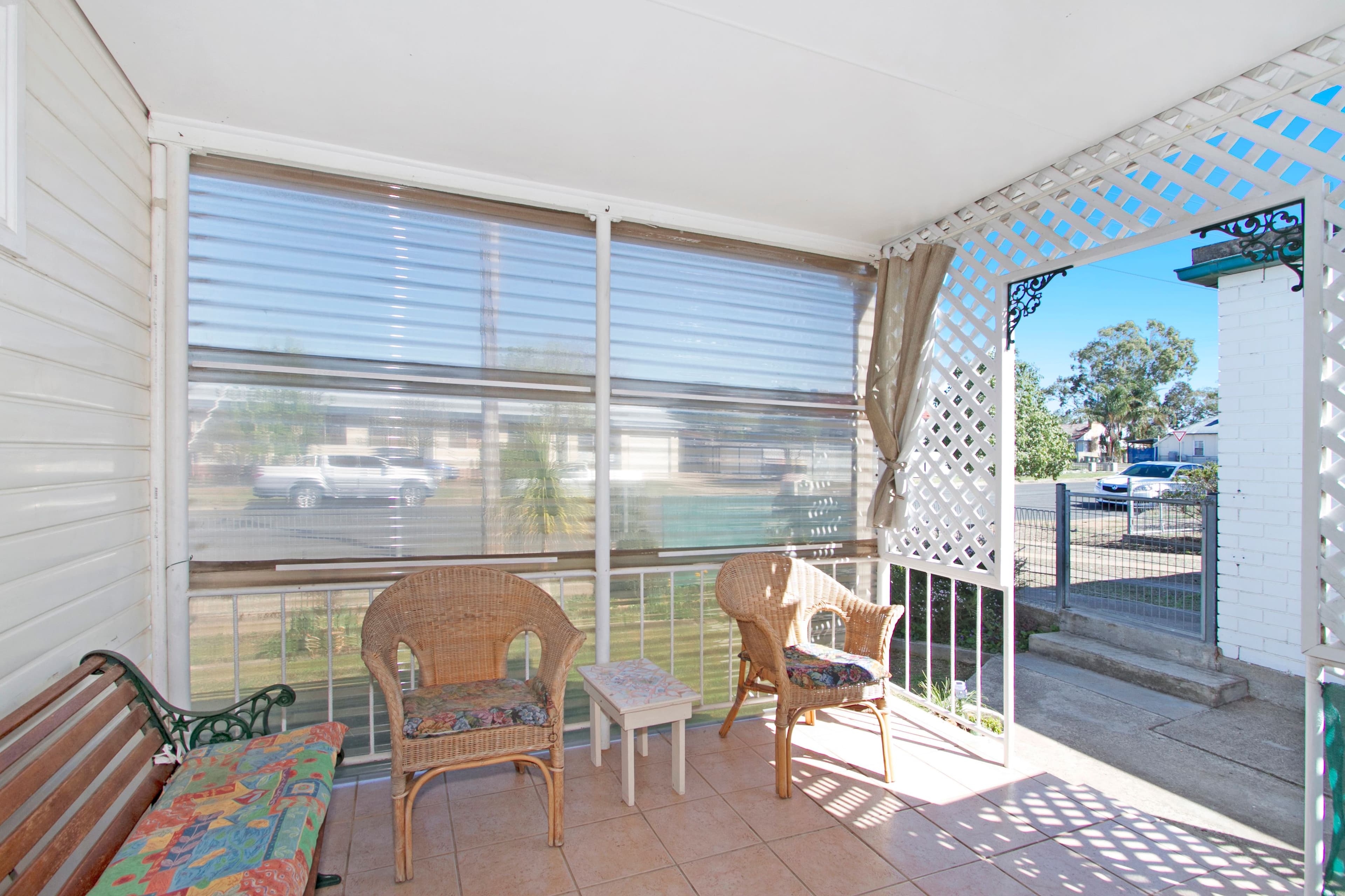 180 King George V Avenue, Tamworth - Thumbnail 2