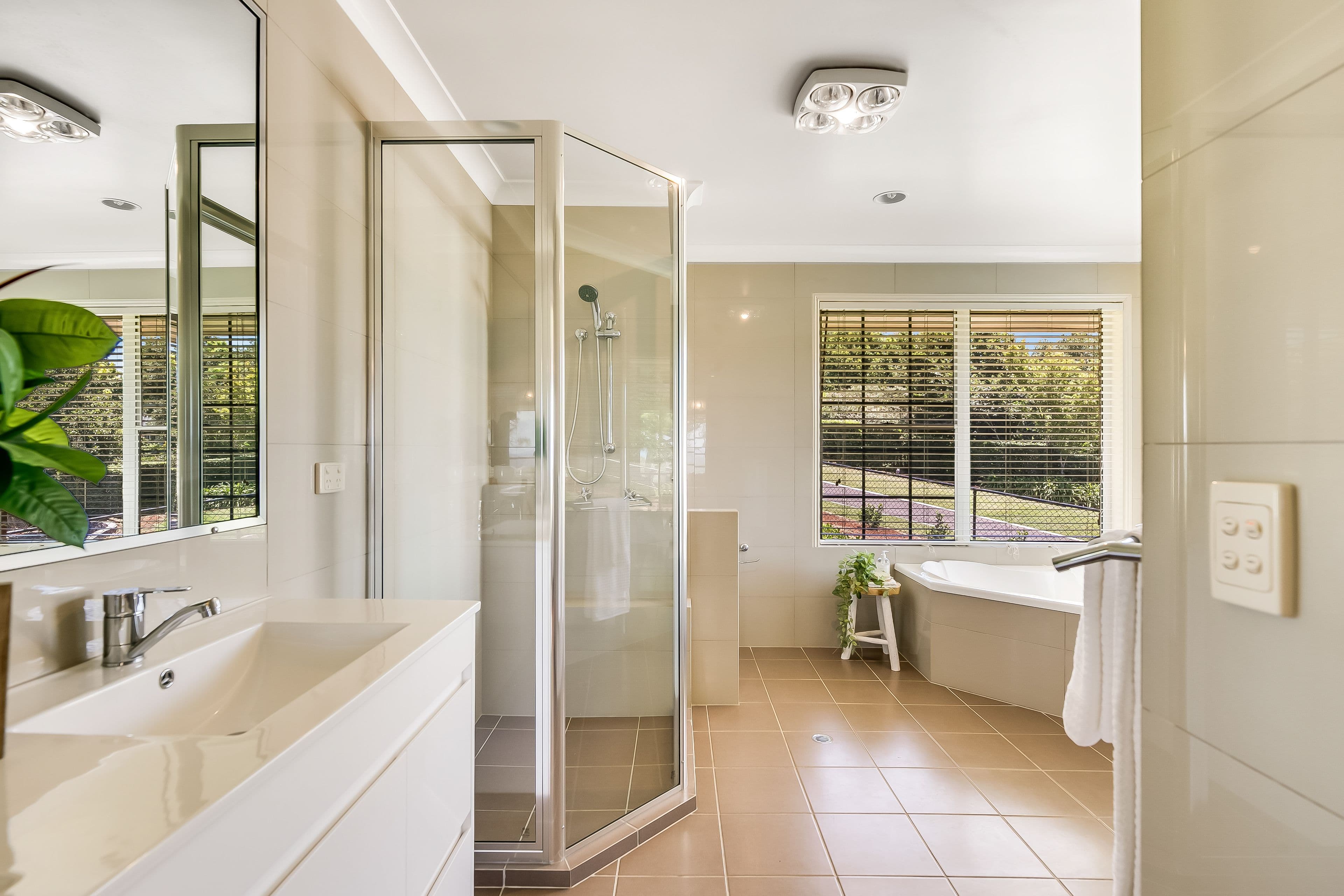 10 Flagstone Creek Road, Middle Ridge QLD 4350, Middle Ridge - Thumbnail 8