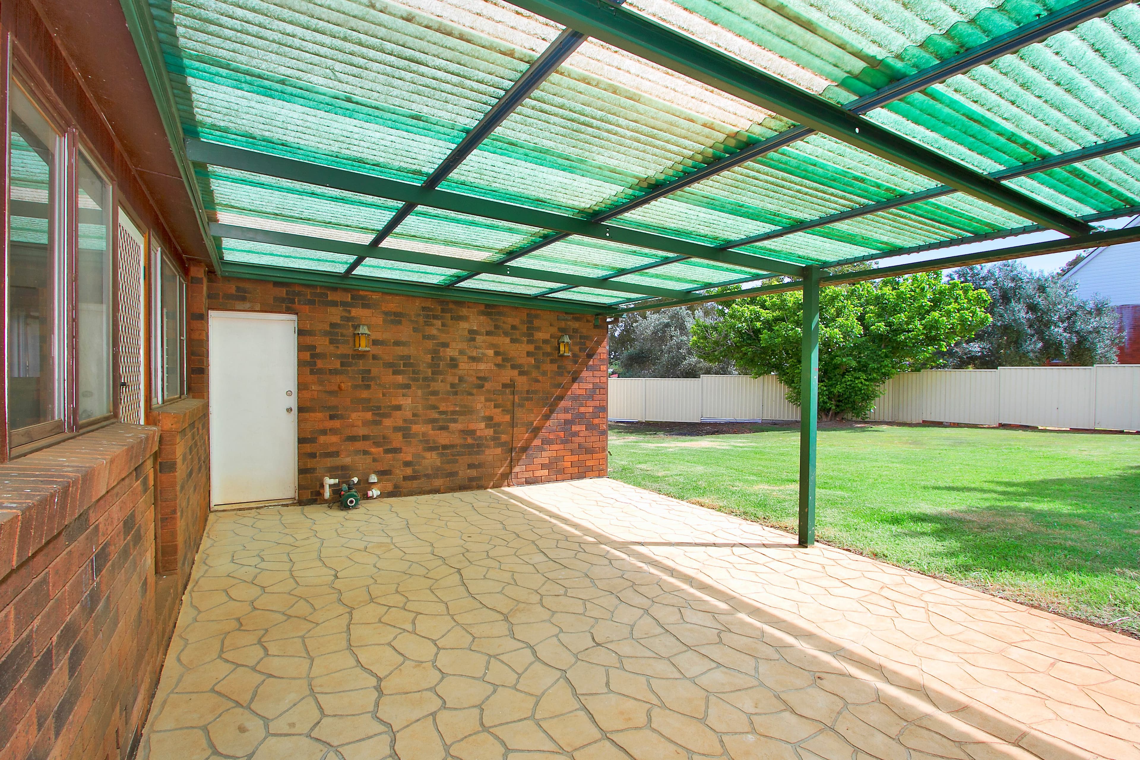 2 Rawson Avenue, North Tamworth - Thumbnail 8