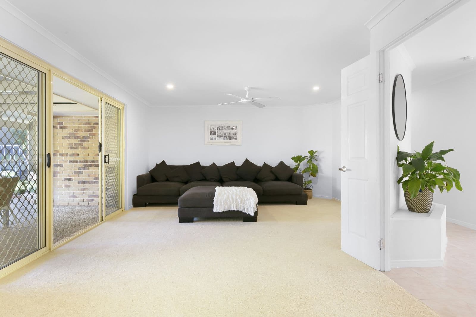 83 Gardenia Drive, Bonogin QLD 4213, Bonogin - Thumbnail 3