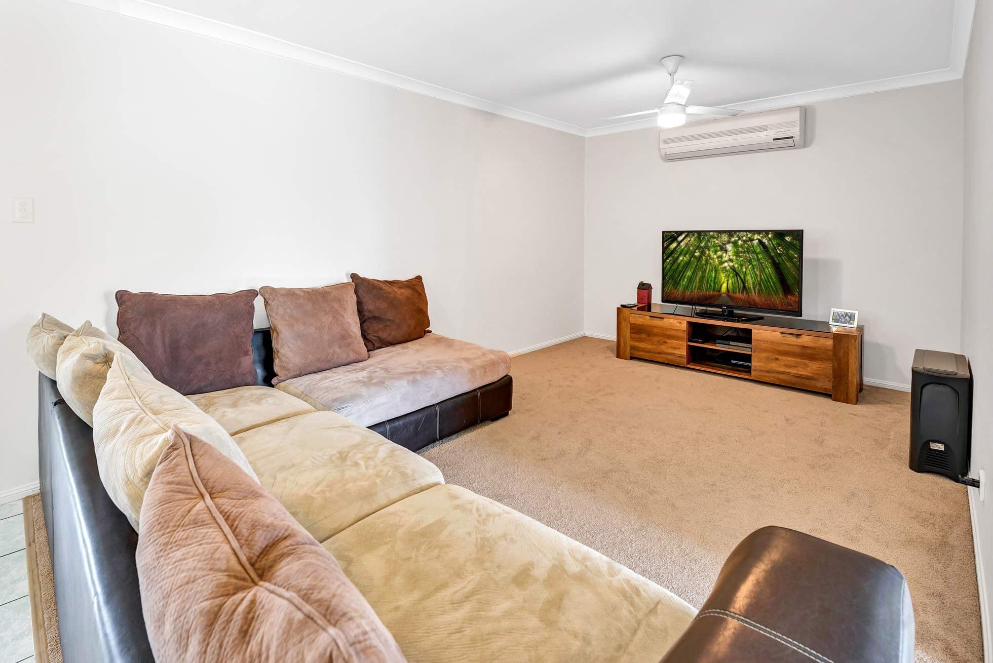 24 Ascendancy Way, Upper Coomera QLD 4209, Upper Coomera - Thumbnail 4