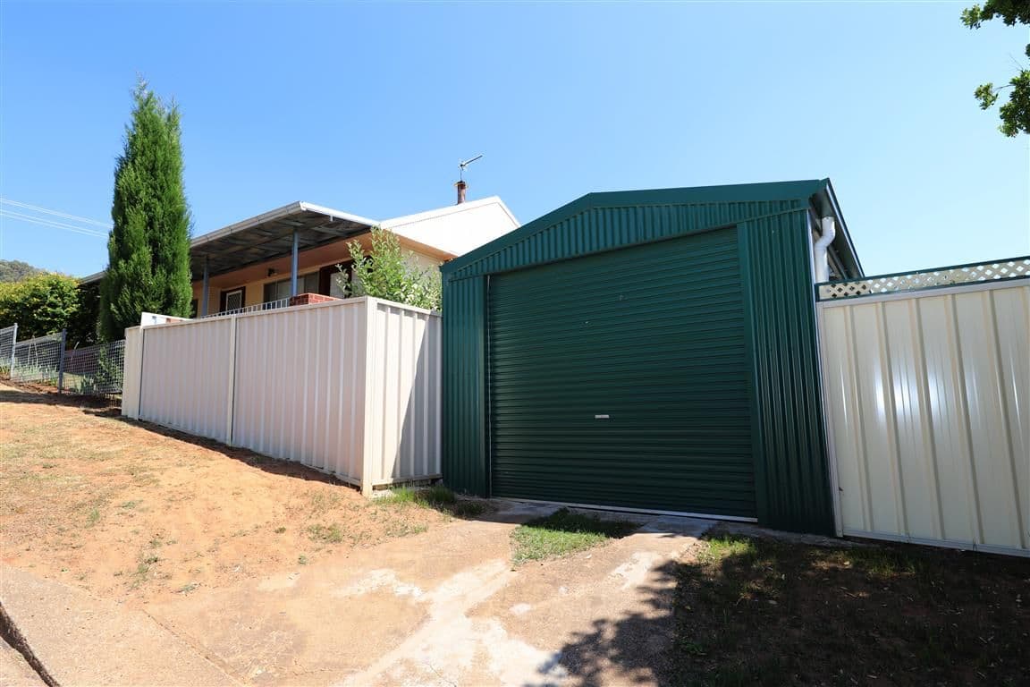 29 Corralyn Avenue, Batlow NSW 2730, Batlow - Thumbnail 2