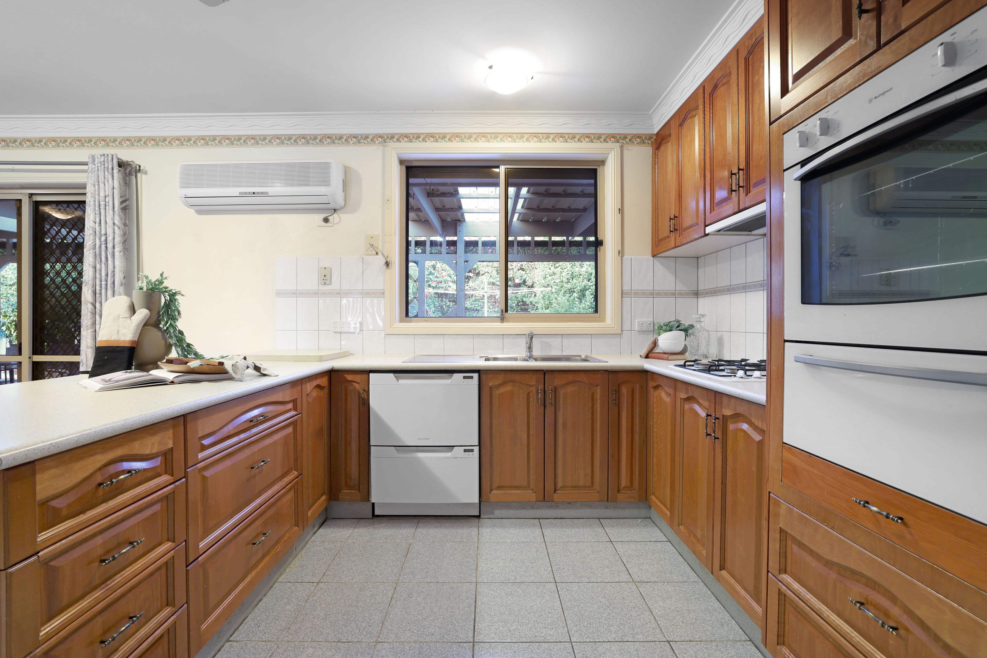 8 Millgrove Way, Berwick VIC 3806, Berwick - Thumbnail 8