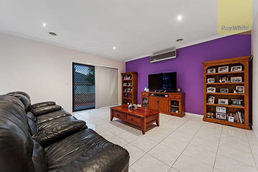 8 Mosman Way, Craigieburn VIC 3064, Craigieburn - Thumbnail 5