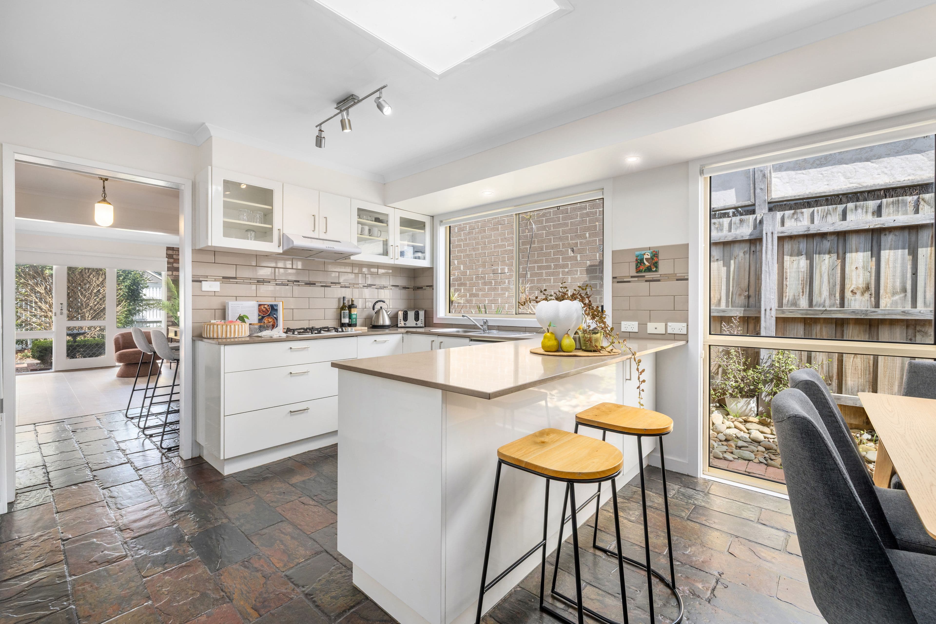 9 Wunalla Road, Seaford VIC 3198, Seaford - Thumbnail 5