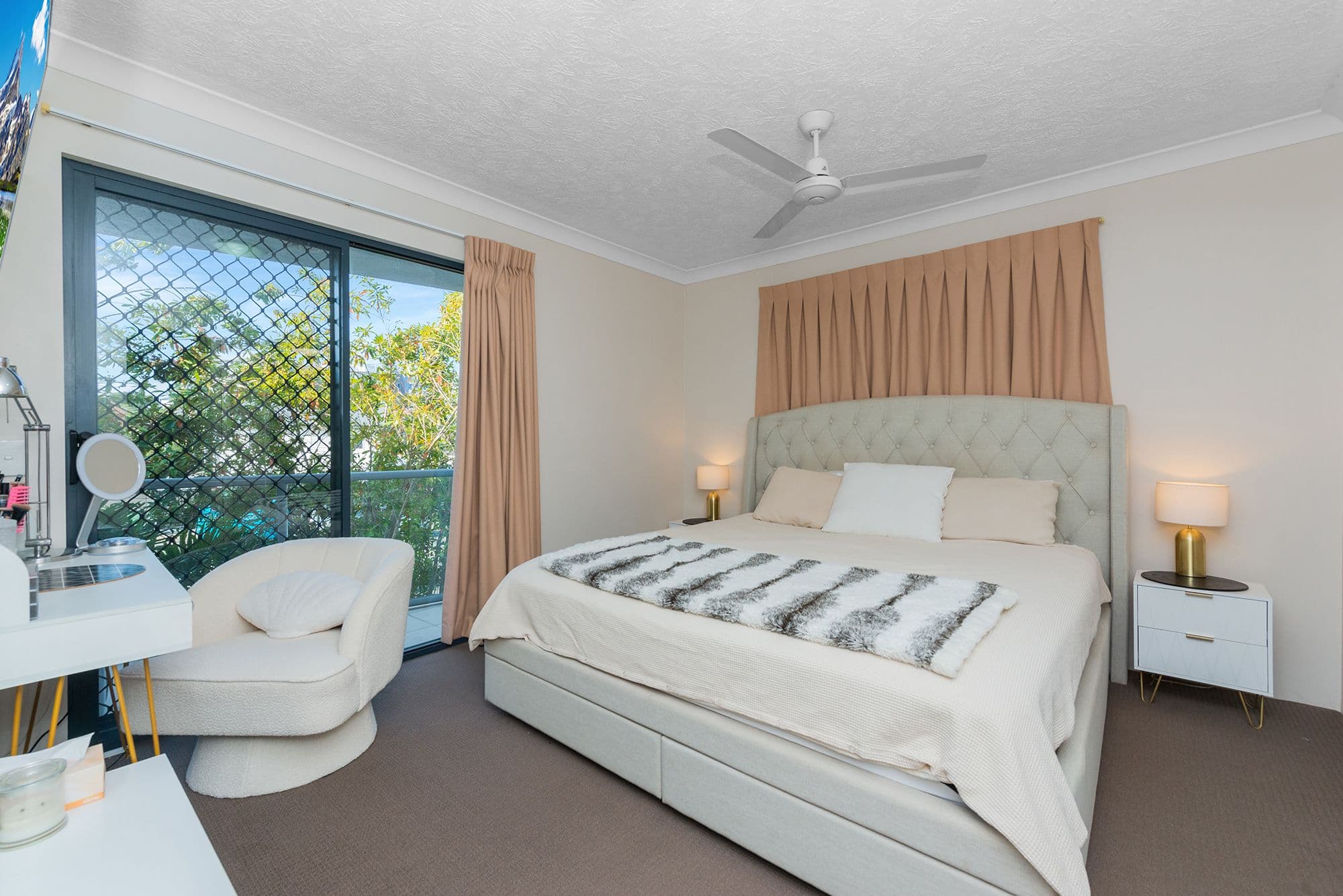 32 Bath Street, Labrador QLD 4215, Labrador - Thumbnail 3