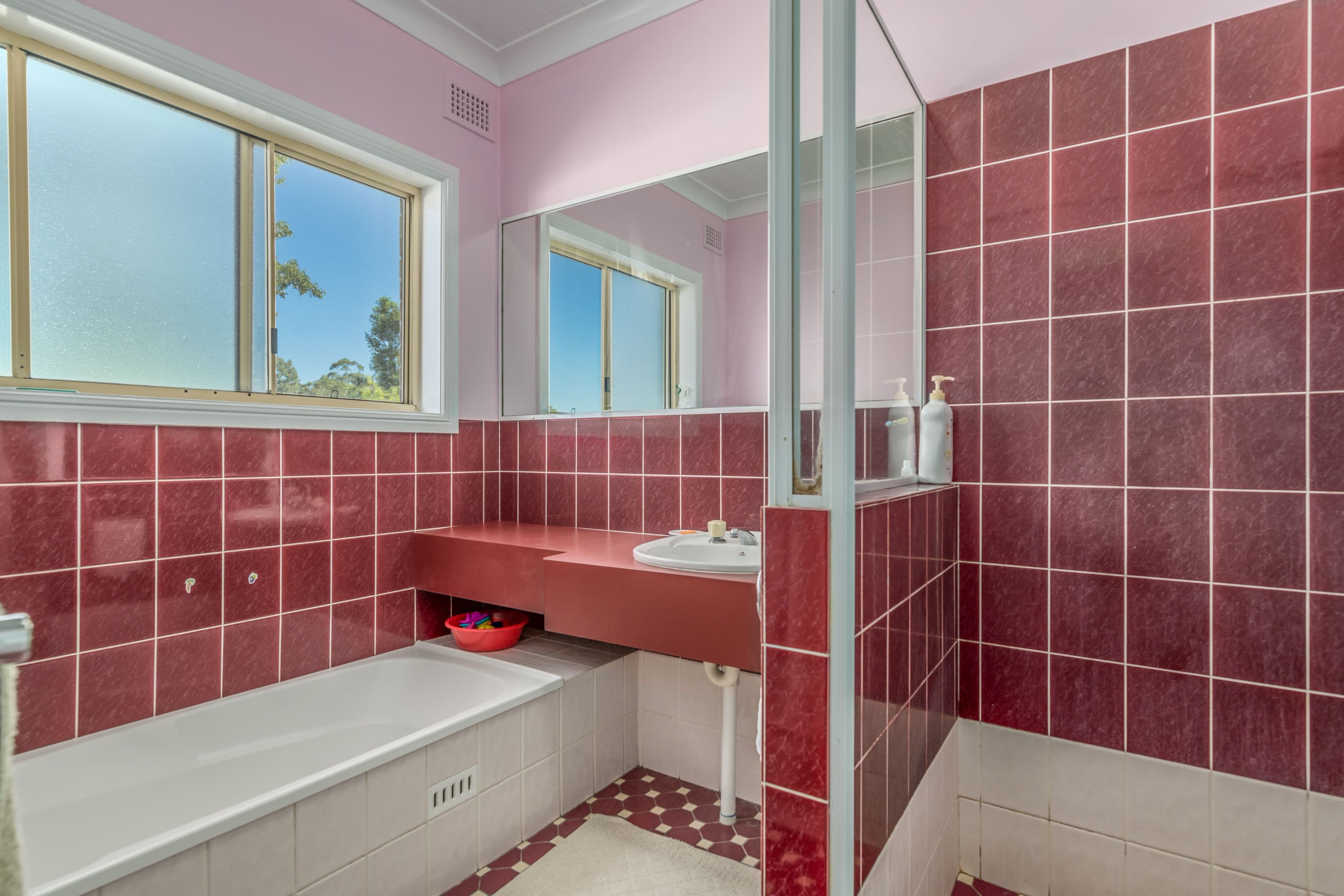 68 Queen Street, Clarence Town - Thumbnail 8