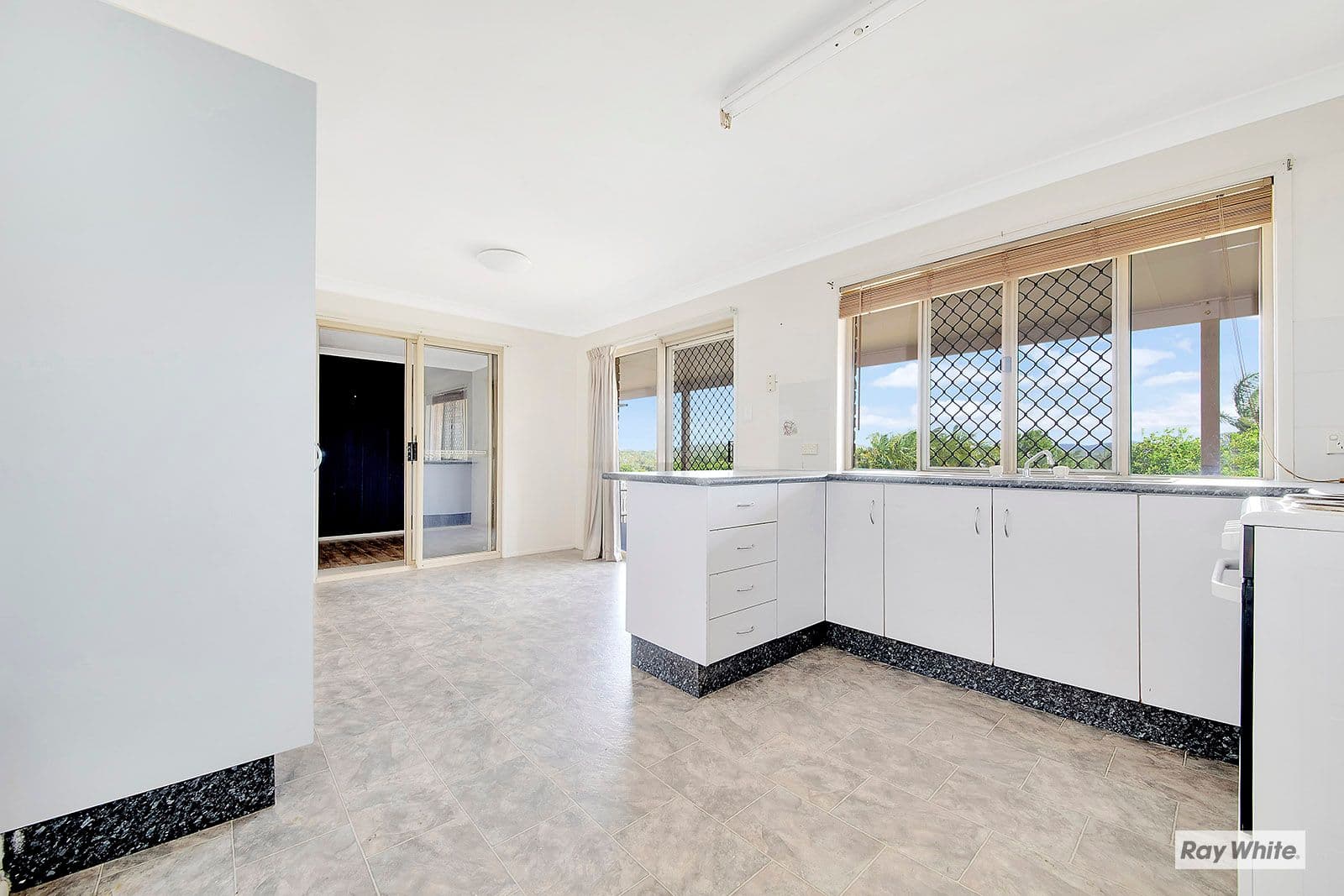 45 Benowa Drive, Taranganba QLD 4703, Taranganba - Thumbnail 5